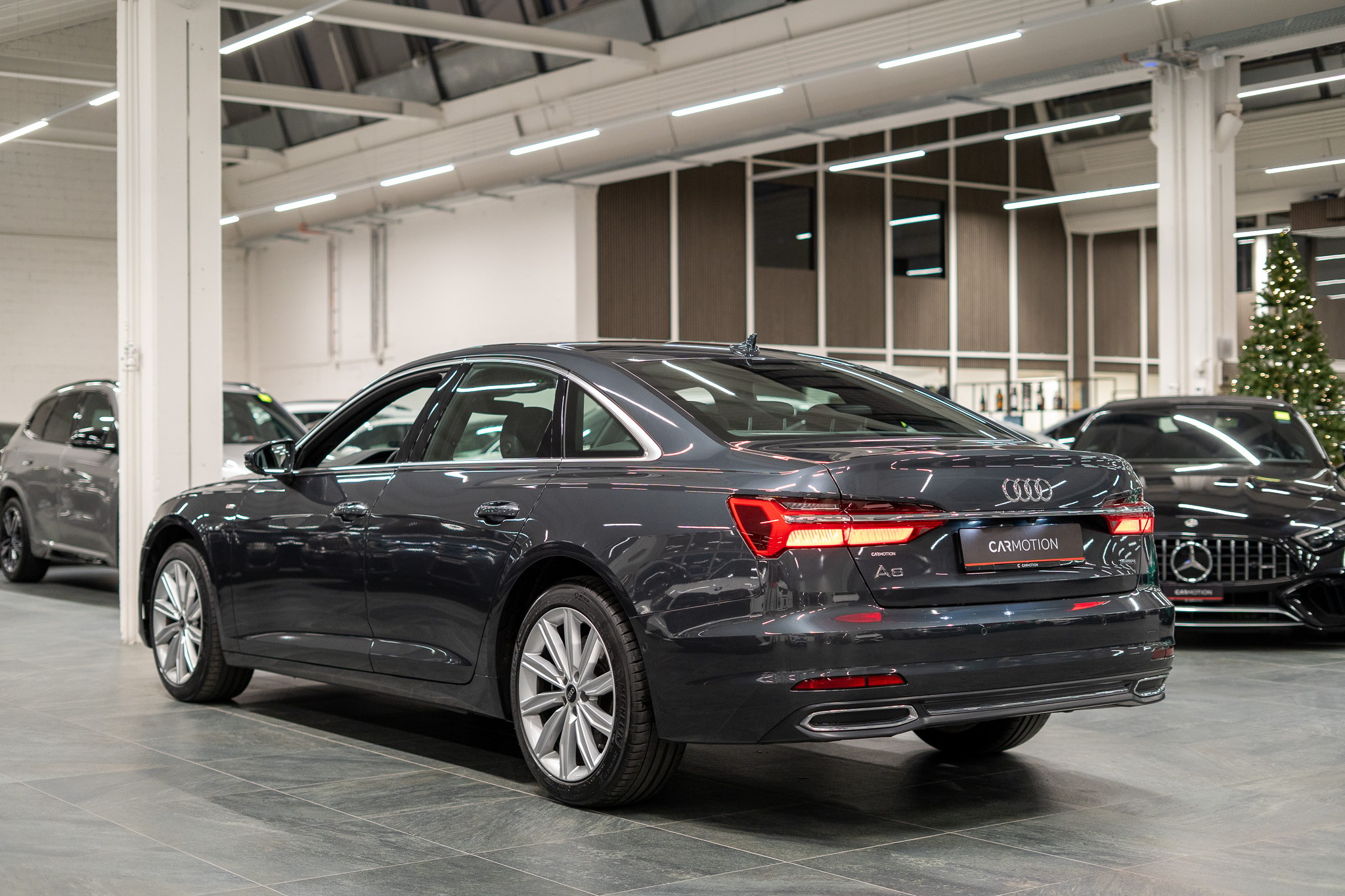 listing desktop thumbnail image 6