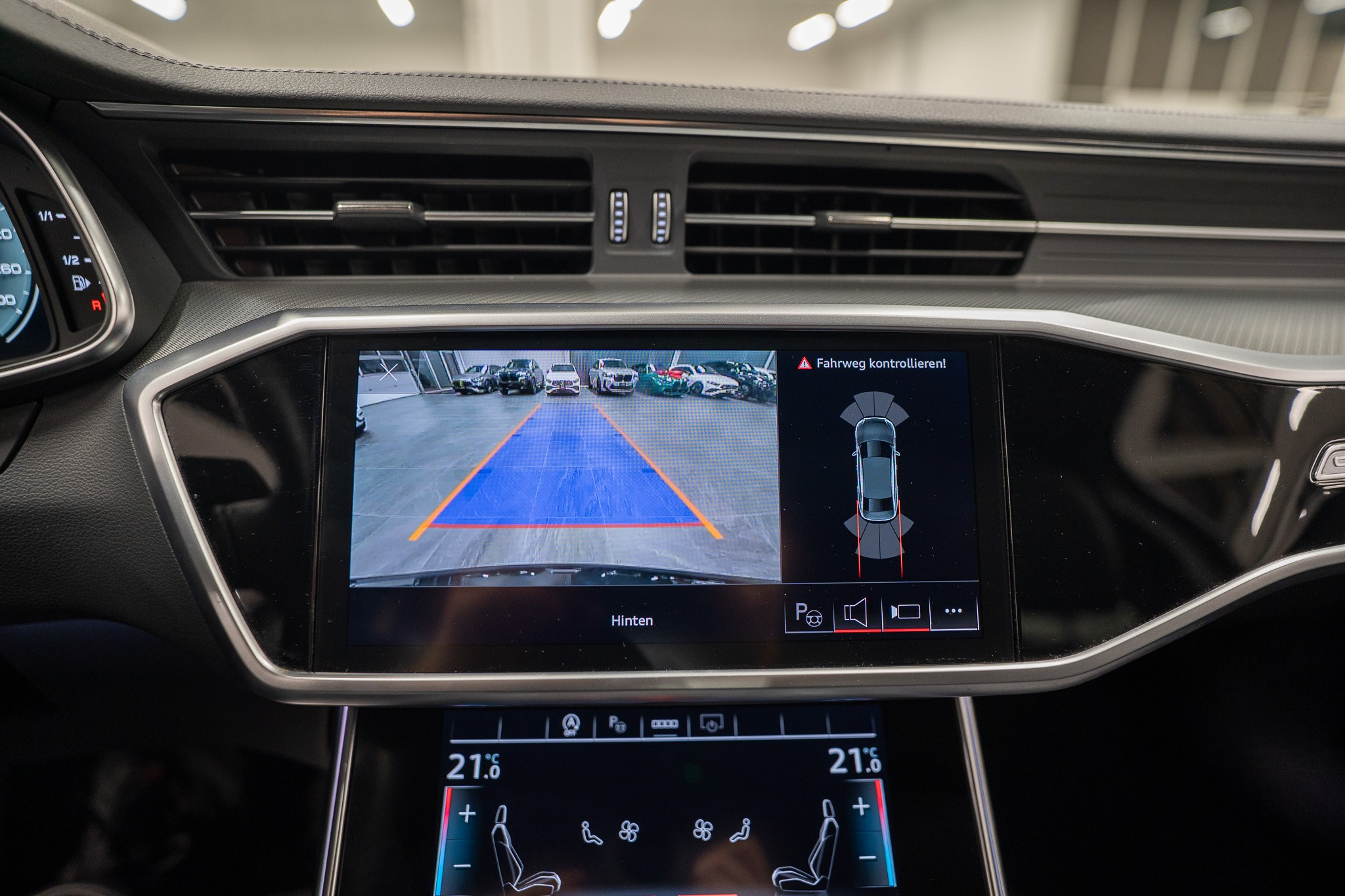 listing desktop thumbnail image 21