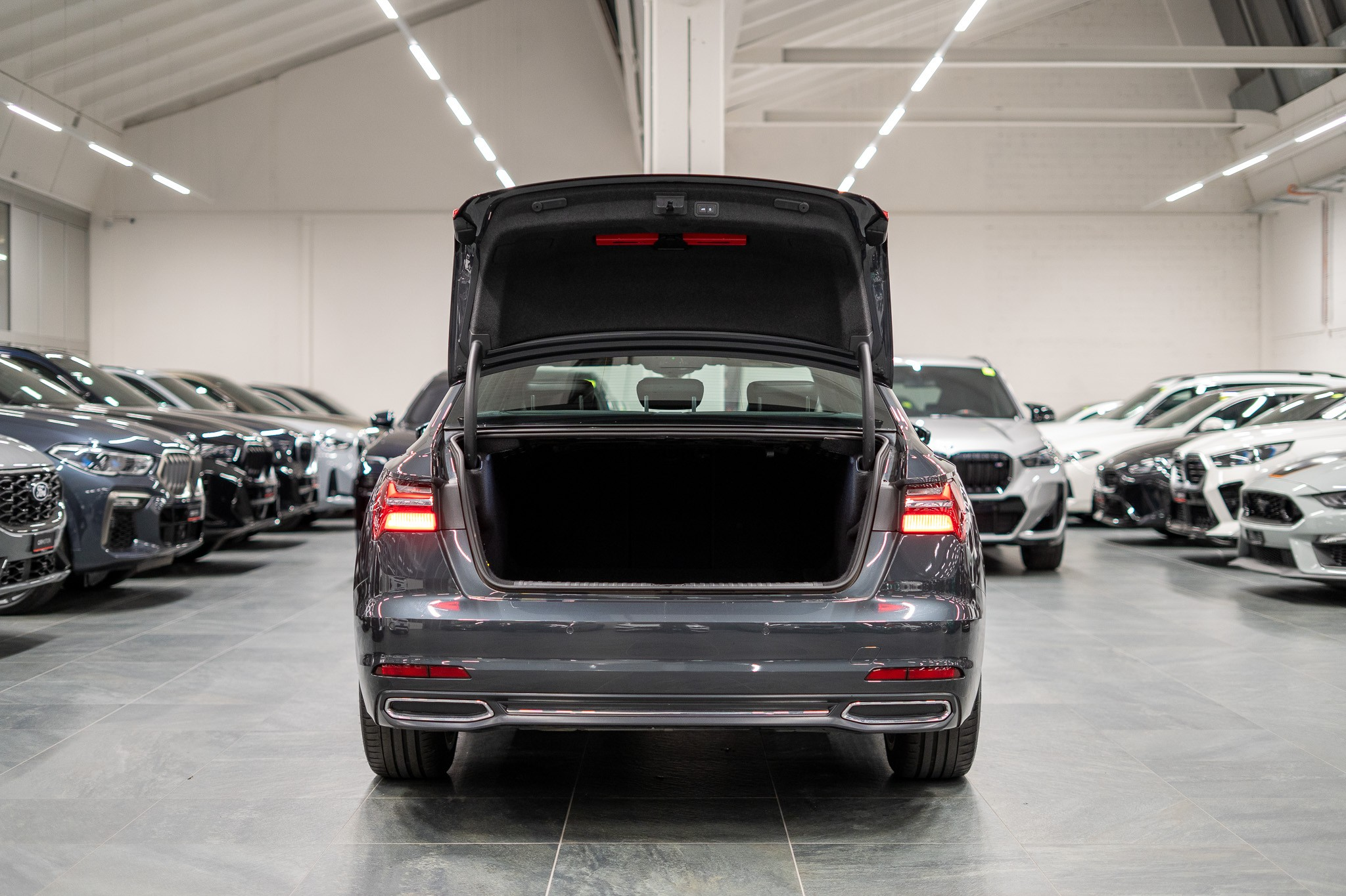 listing desktop thumbnail image 5