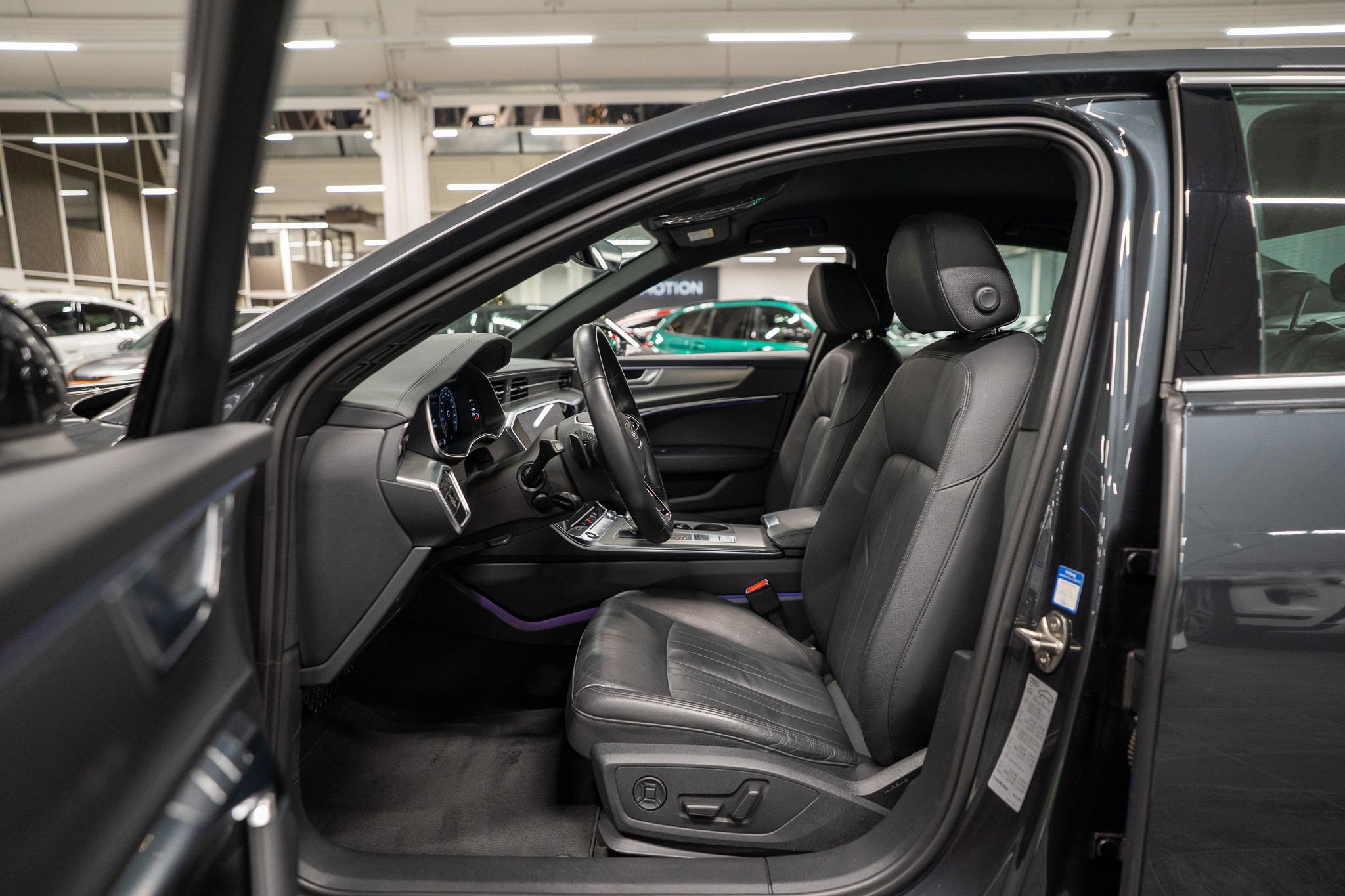 listing desktop thumbnail image 7