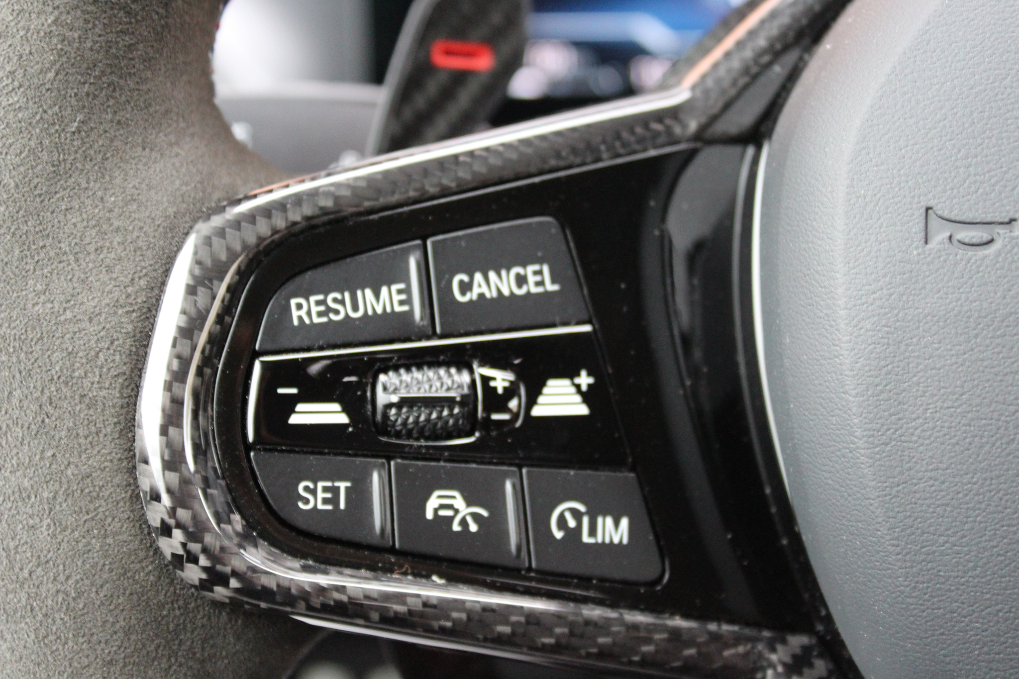 listing desktop thumbnail image 15