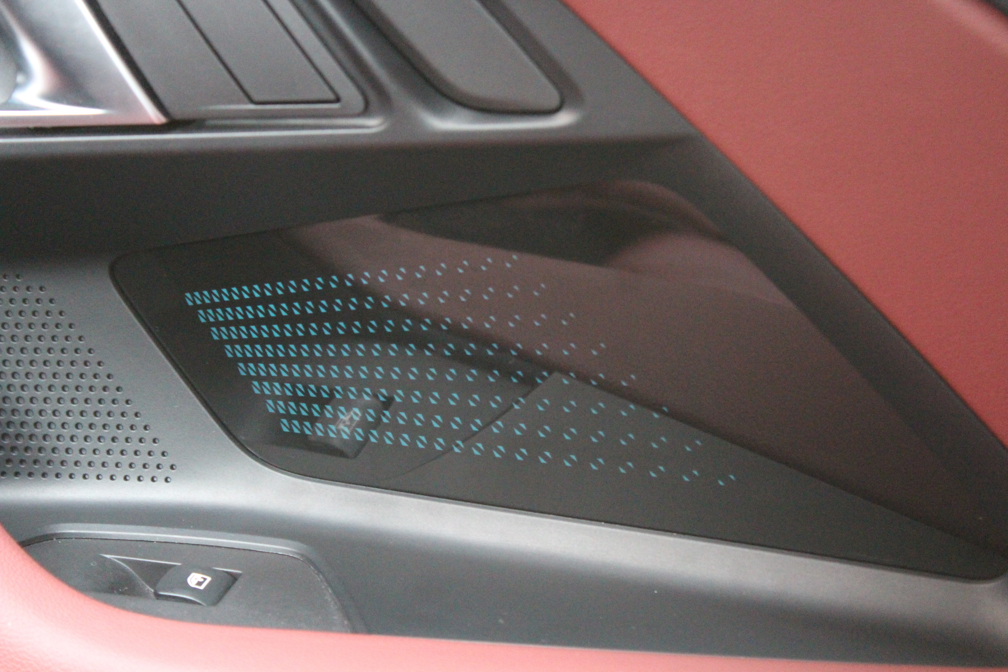 listing desktop thumbnail image 18