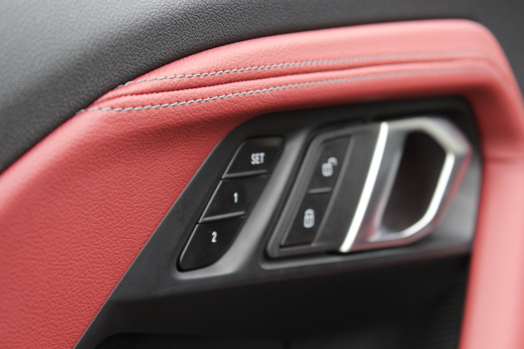 listing desktop thumbnail image 17