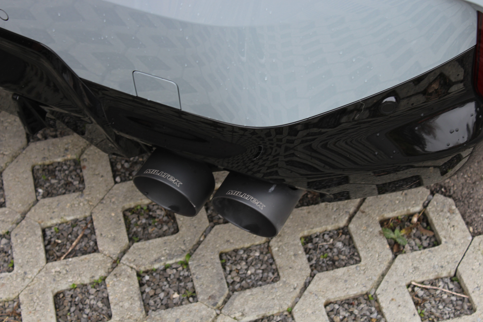 listing desktop thumbnail image 9