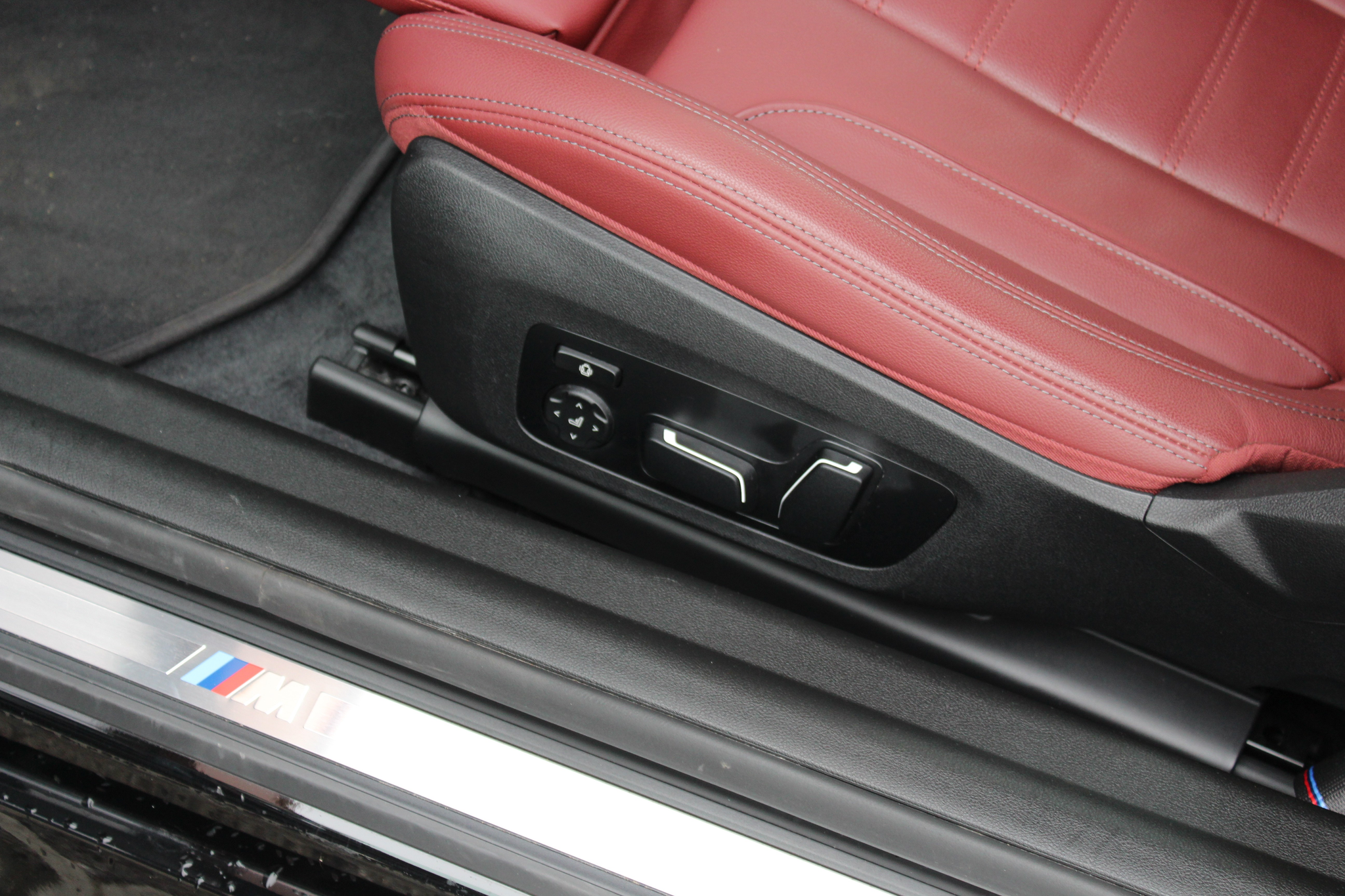 listing desktop thumbnail image 26