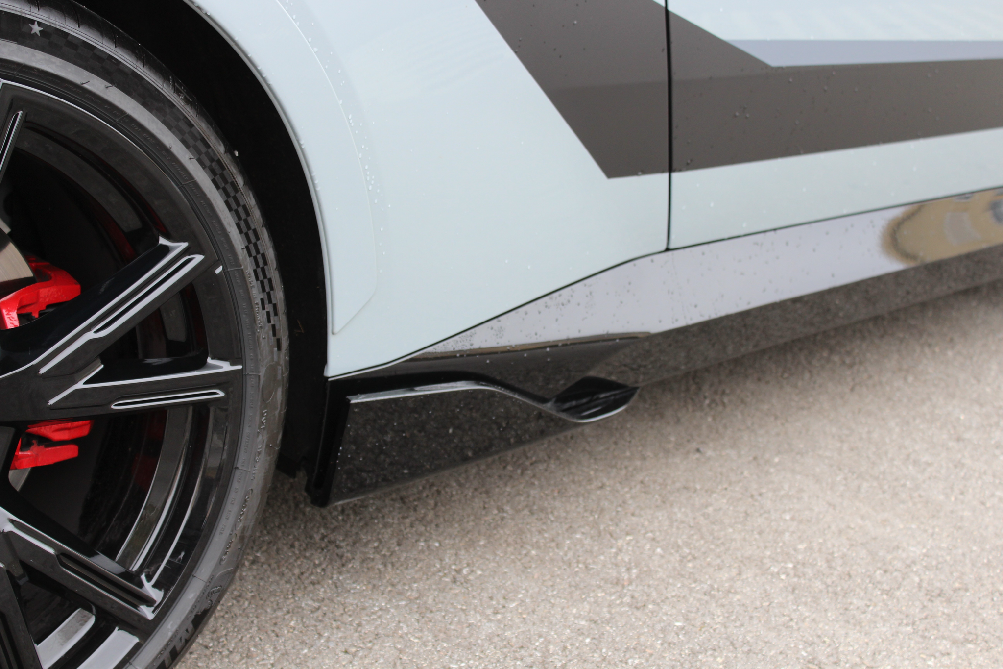 listing desktop thumbnail image 10