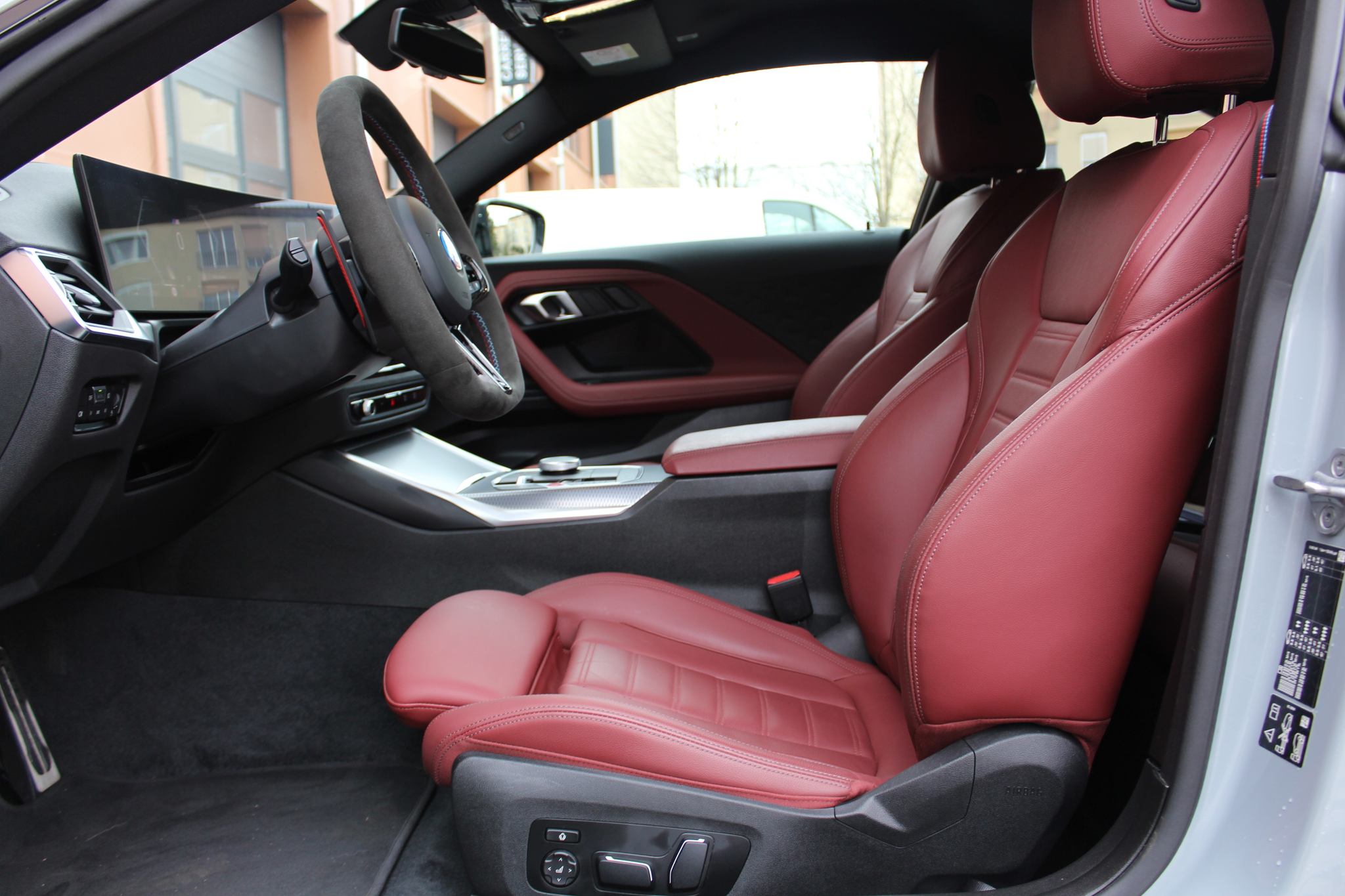 listing desktop thumbnail image 27