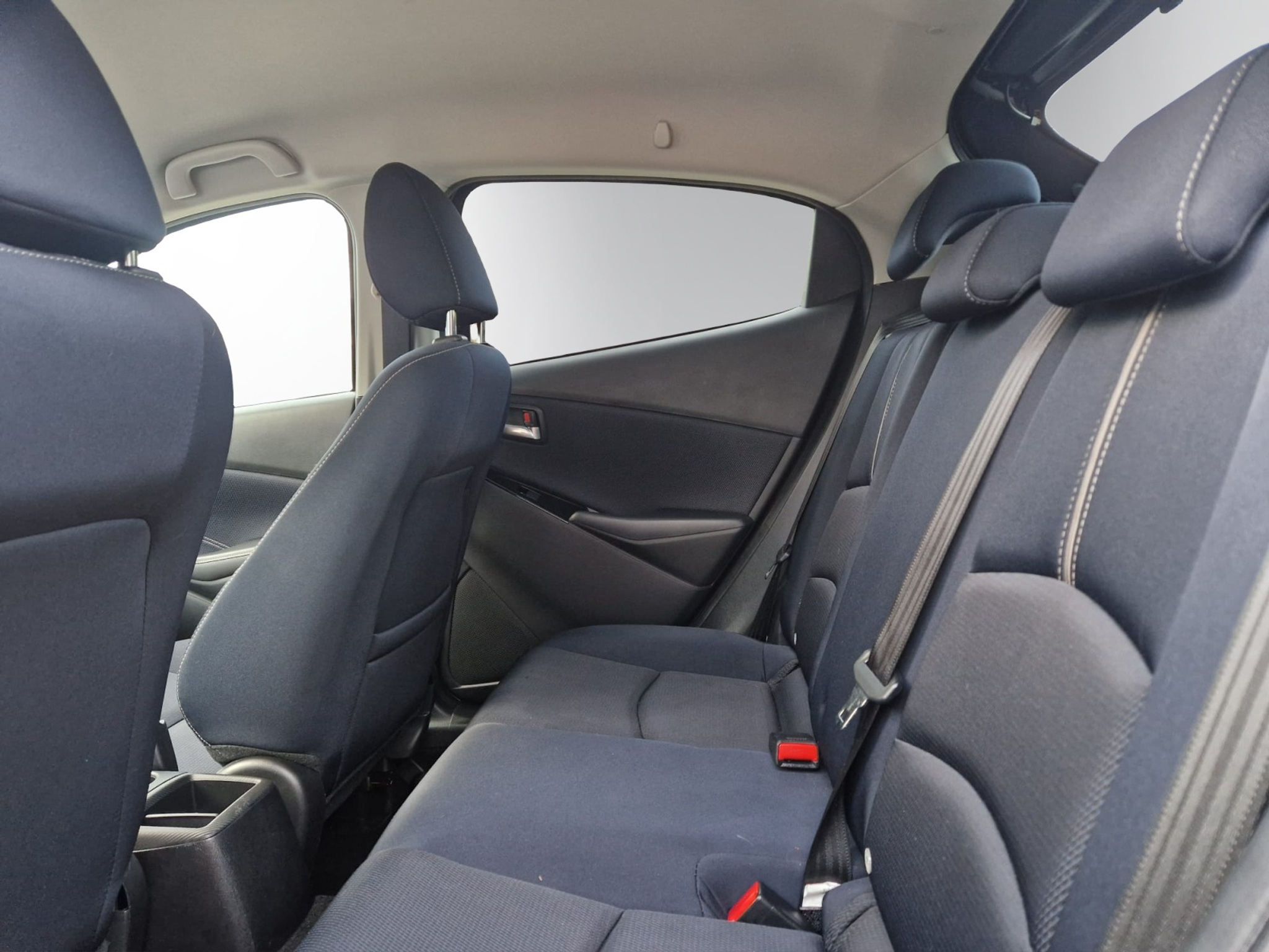 listing desktop thumbnail image 8