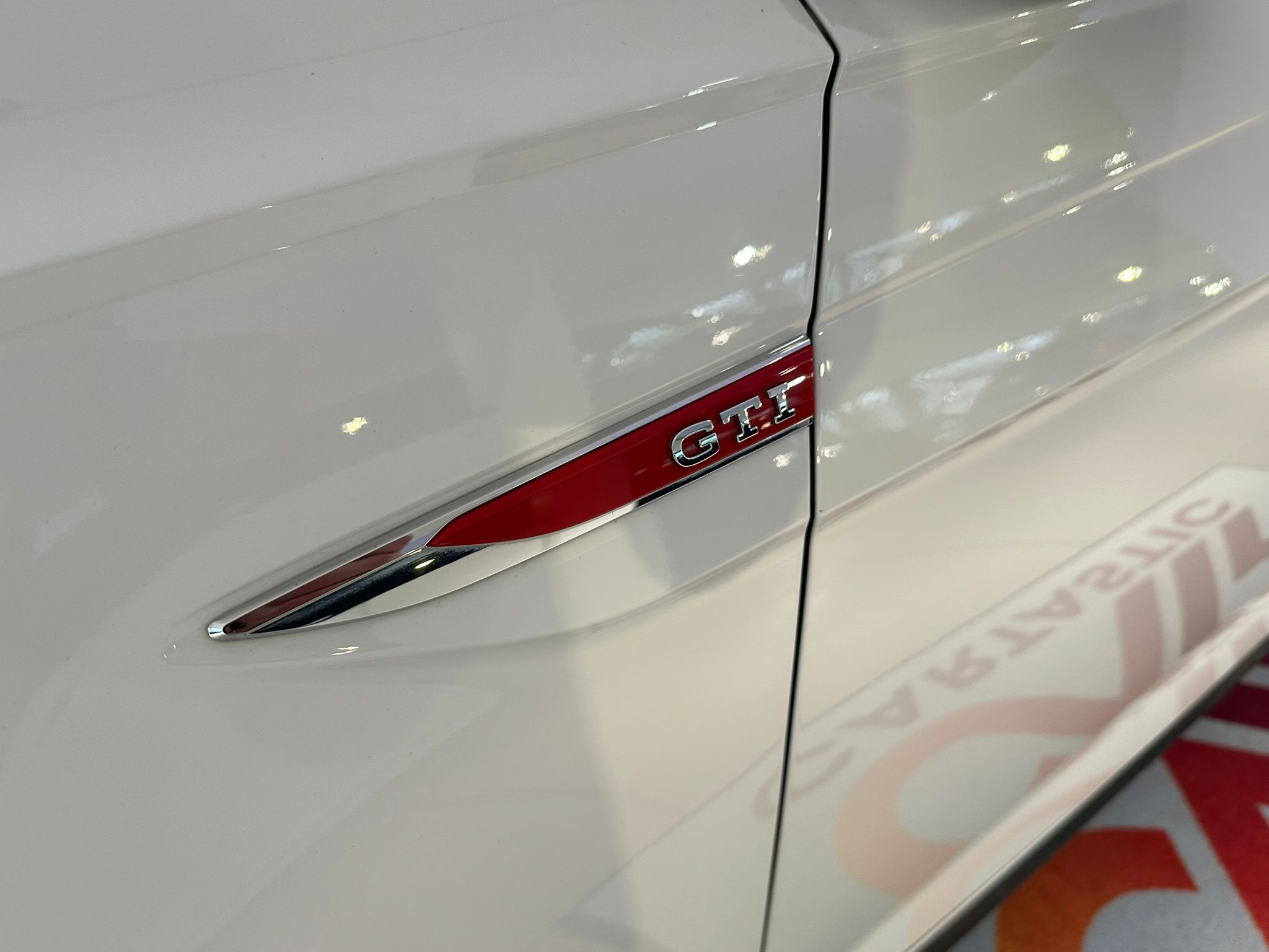 listing desktop thumbnail image 12