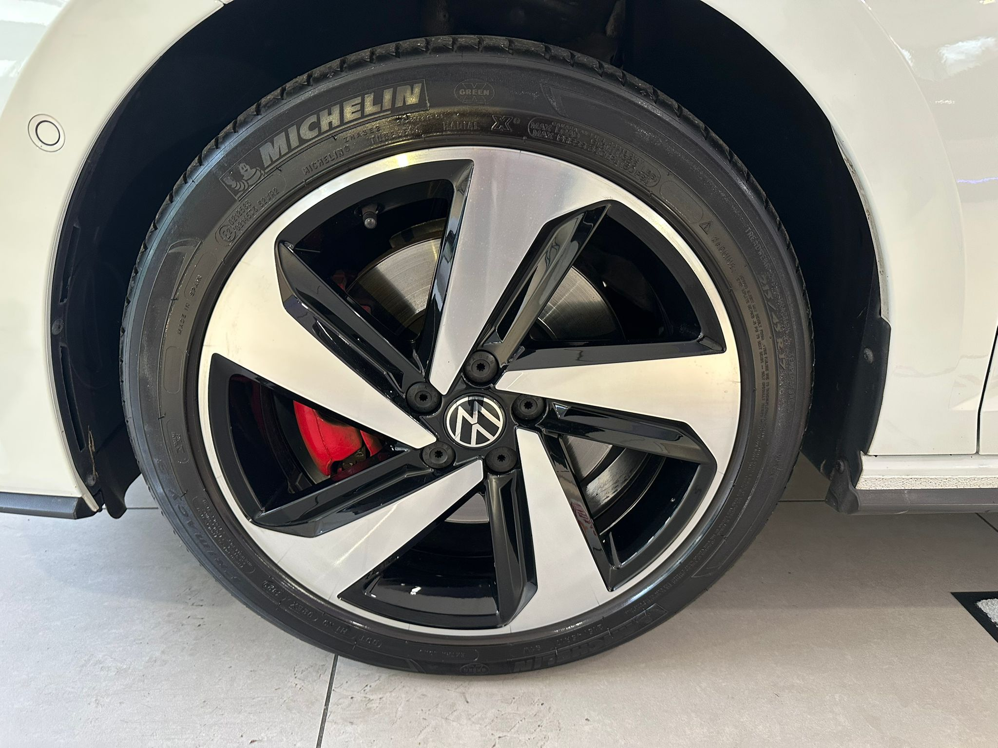 listing desktop thumbnail image 13