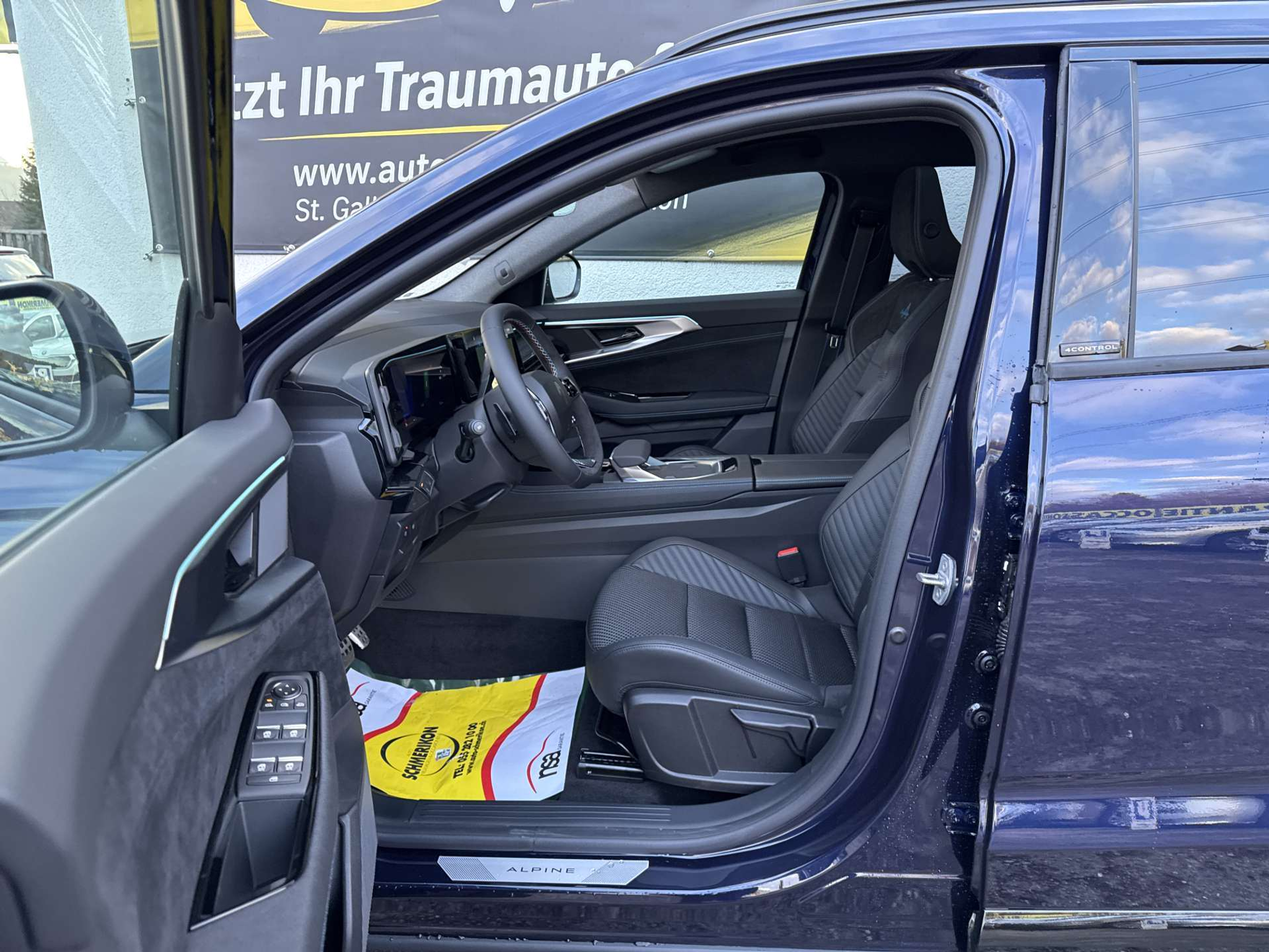 listing desktop thumbnail image 6