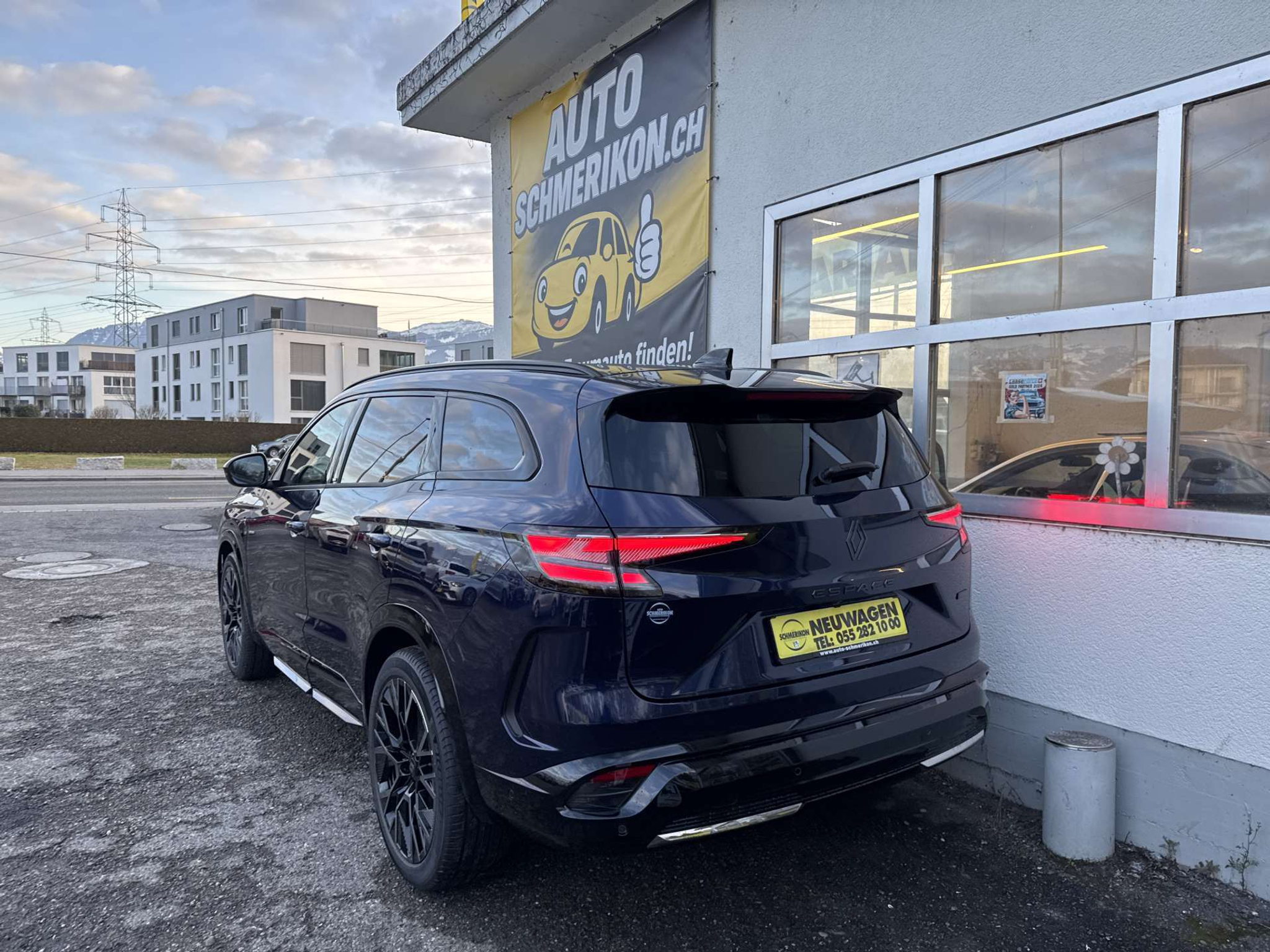 listing desktop thumbnail image 2