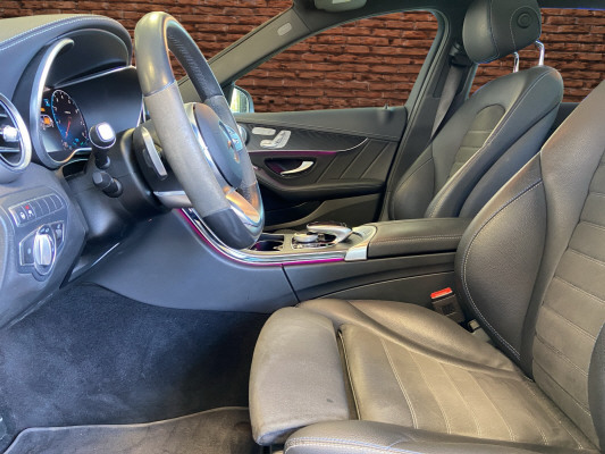 listing desktop thumbnail image 10