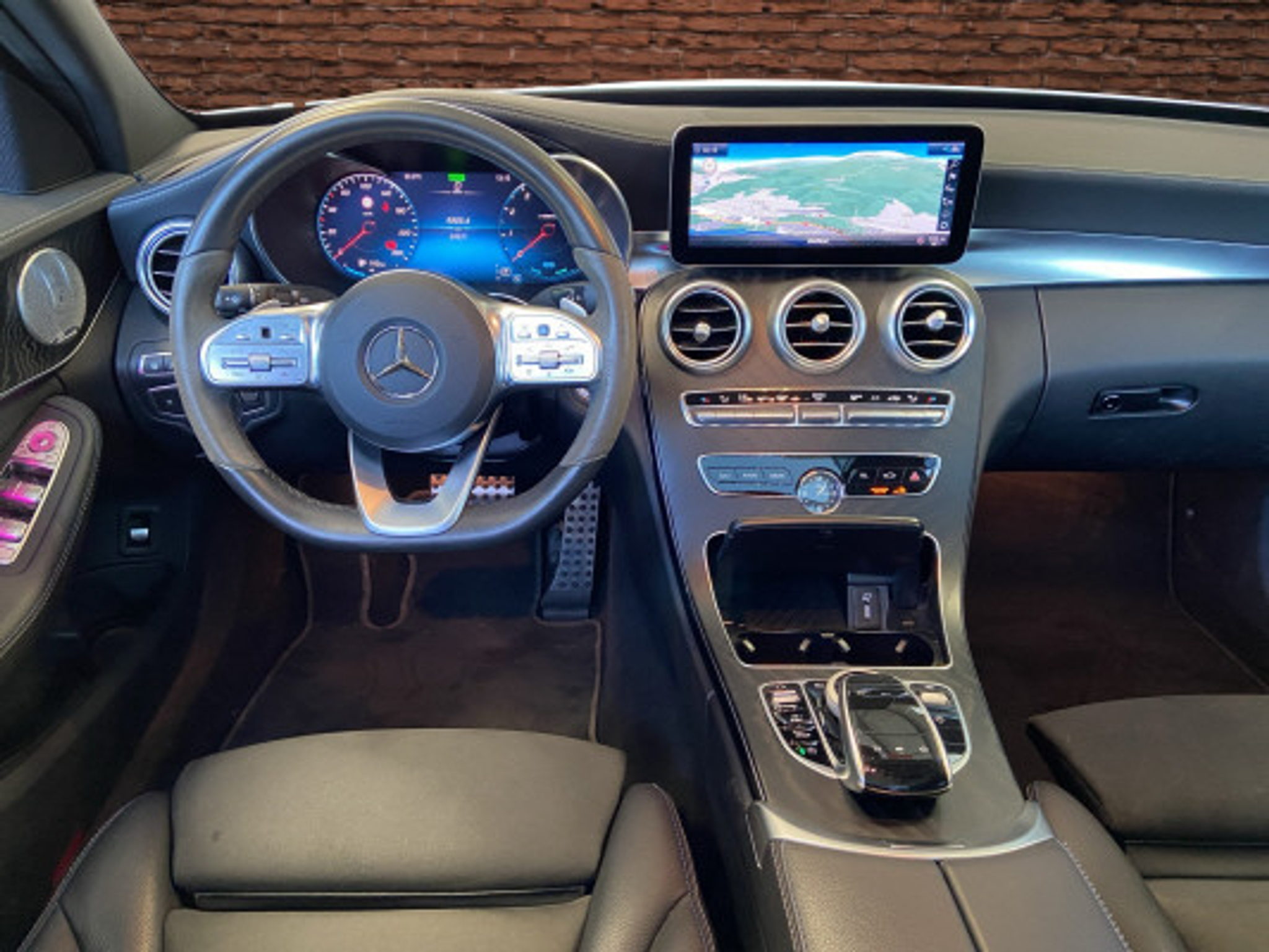 listing desktop thumbnail image 9