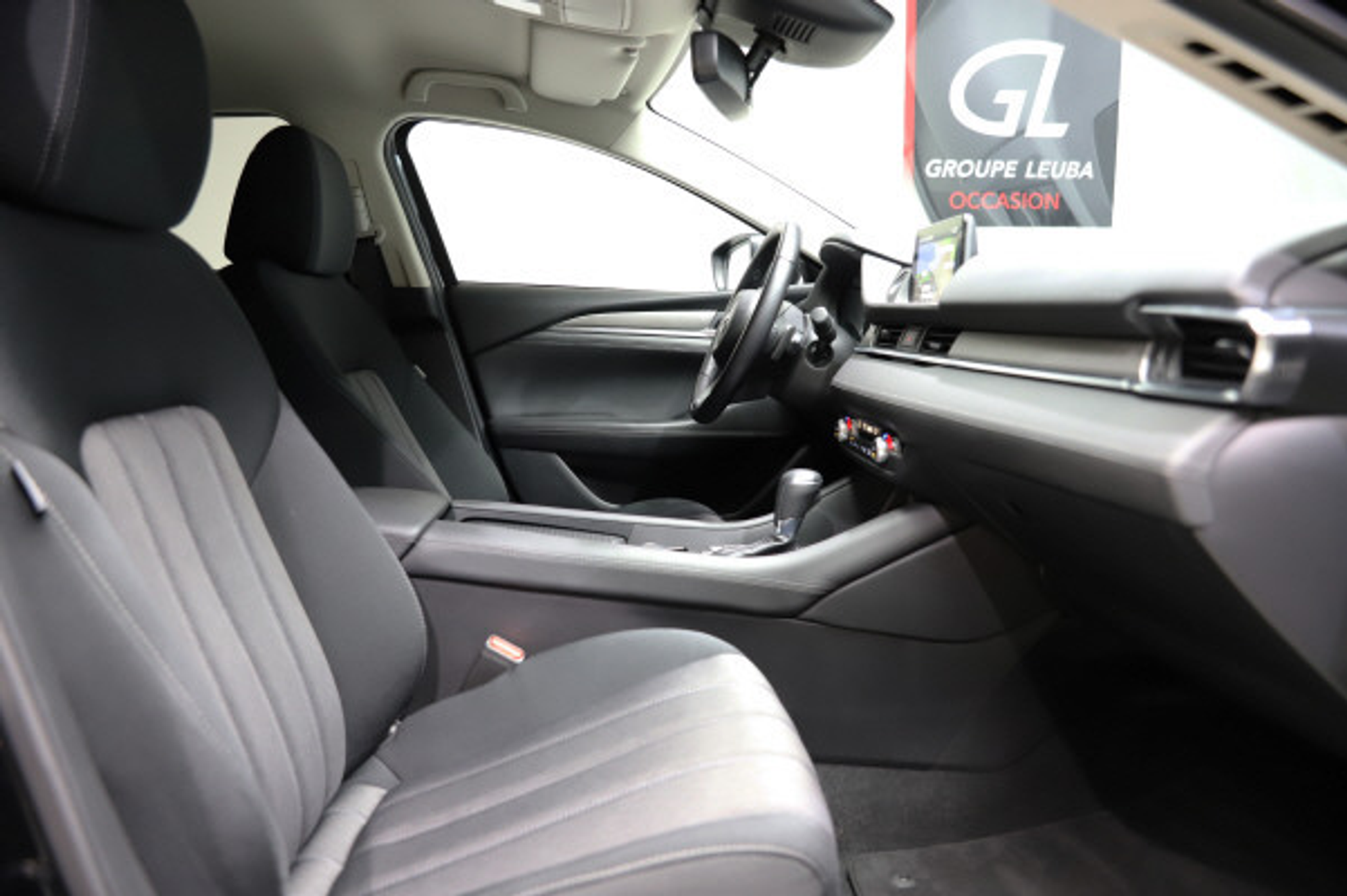 listing desktop thumbnail image 8