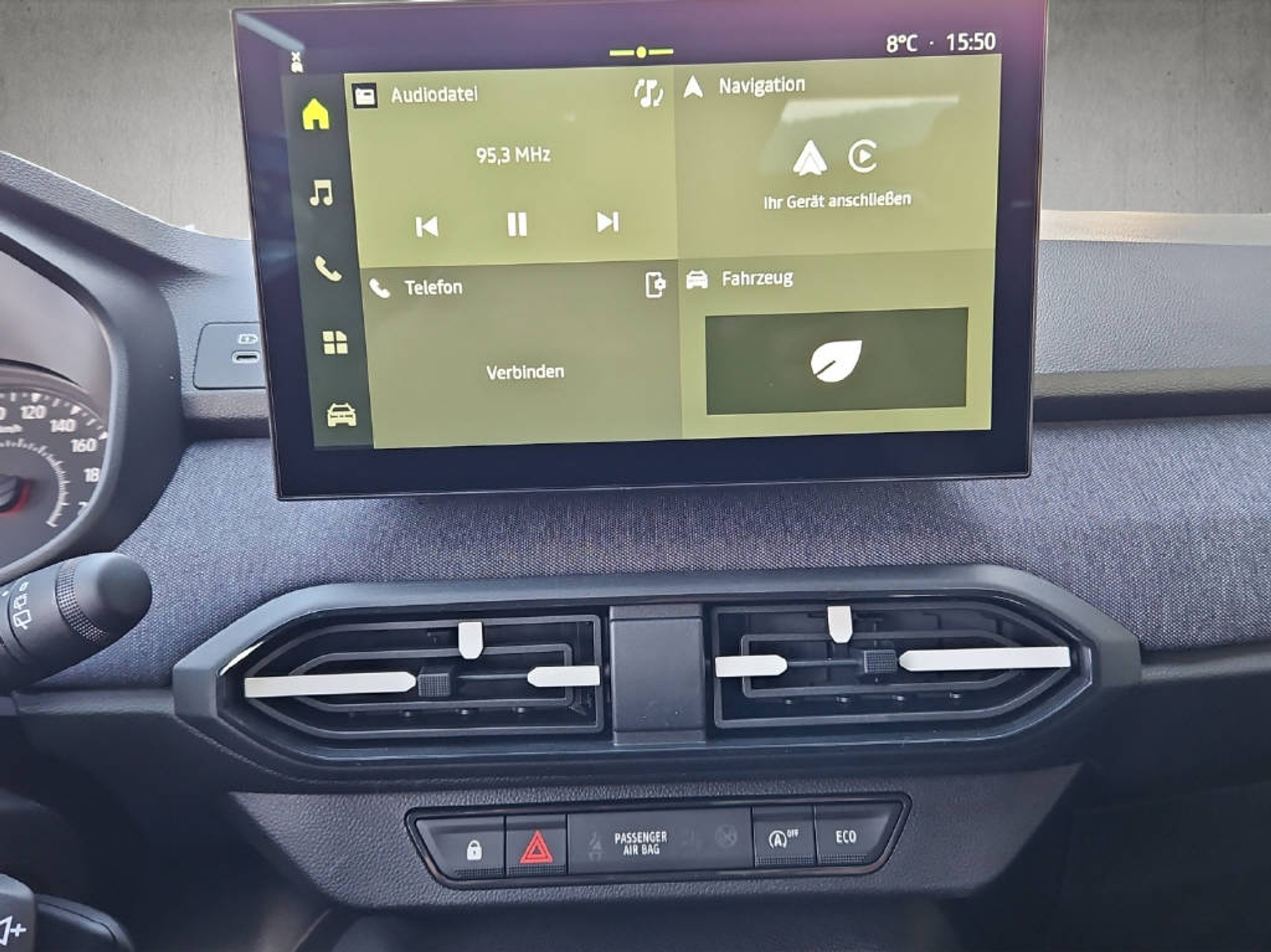 listing desktop thumbnail image 8