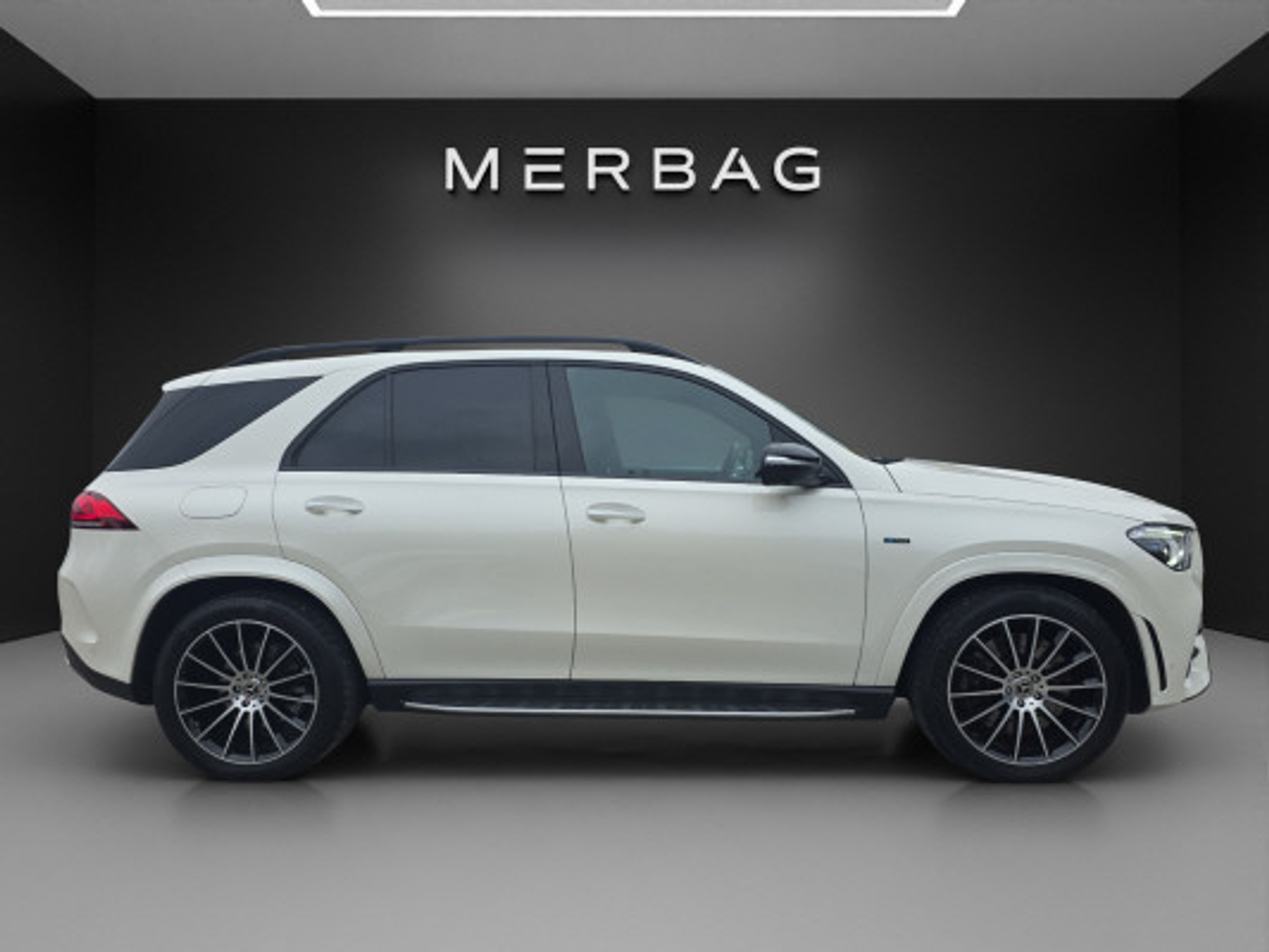 listing desktop thumbnail image 2