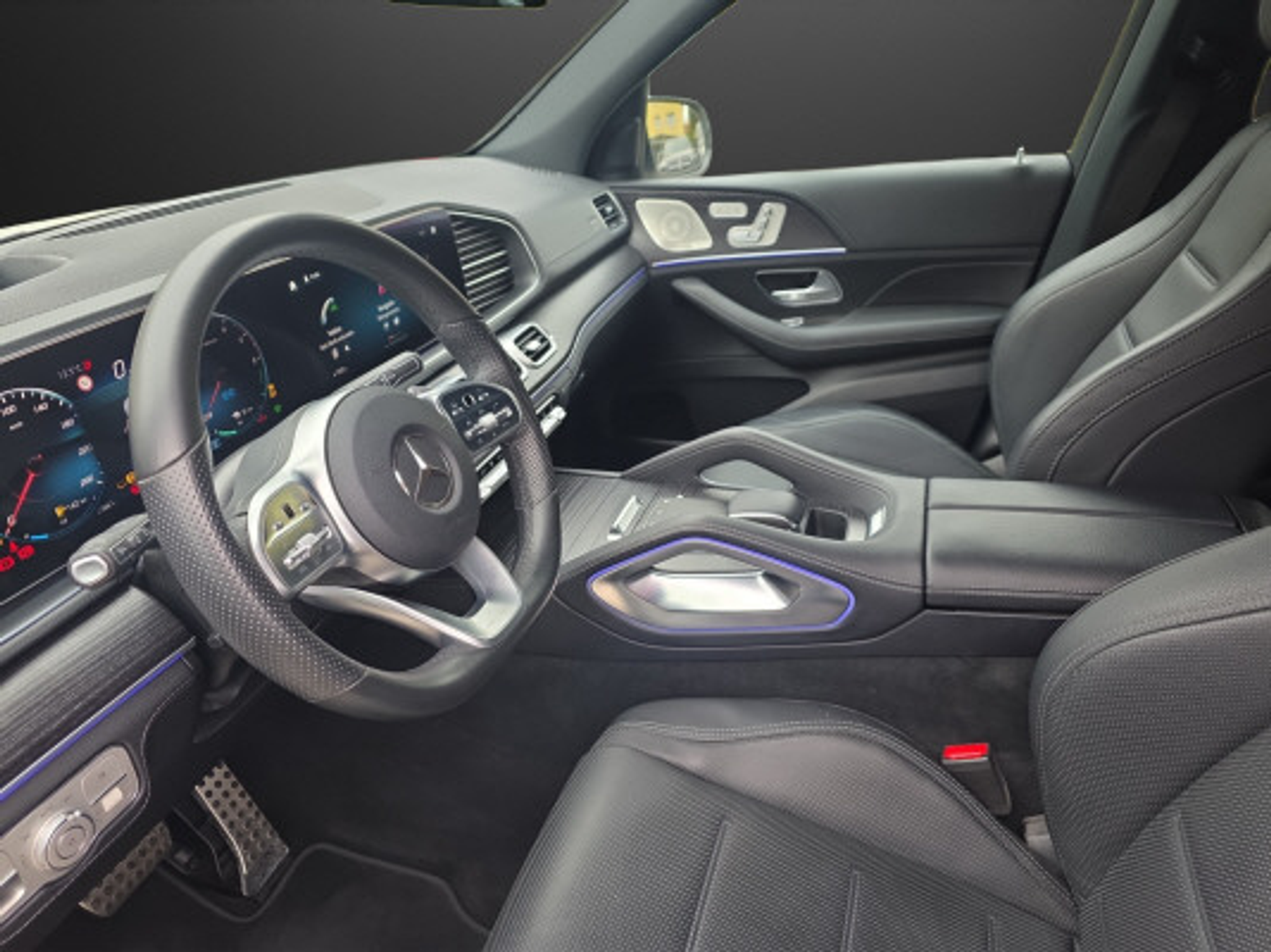 listing desktop thumbnail image 6