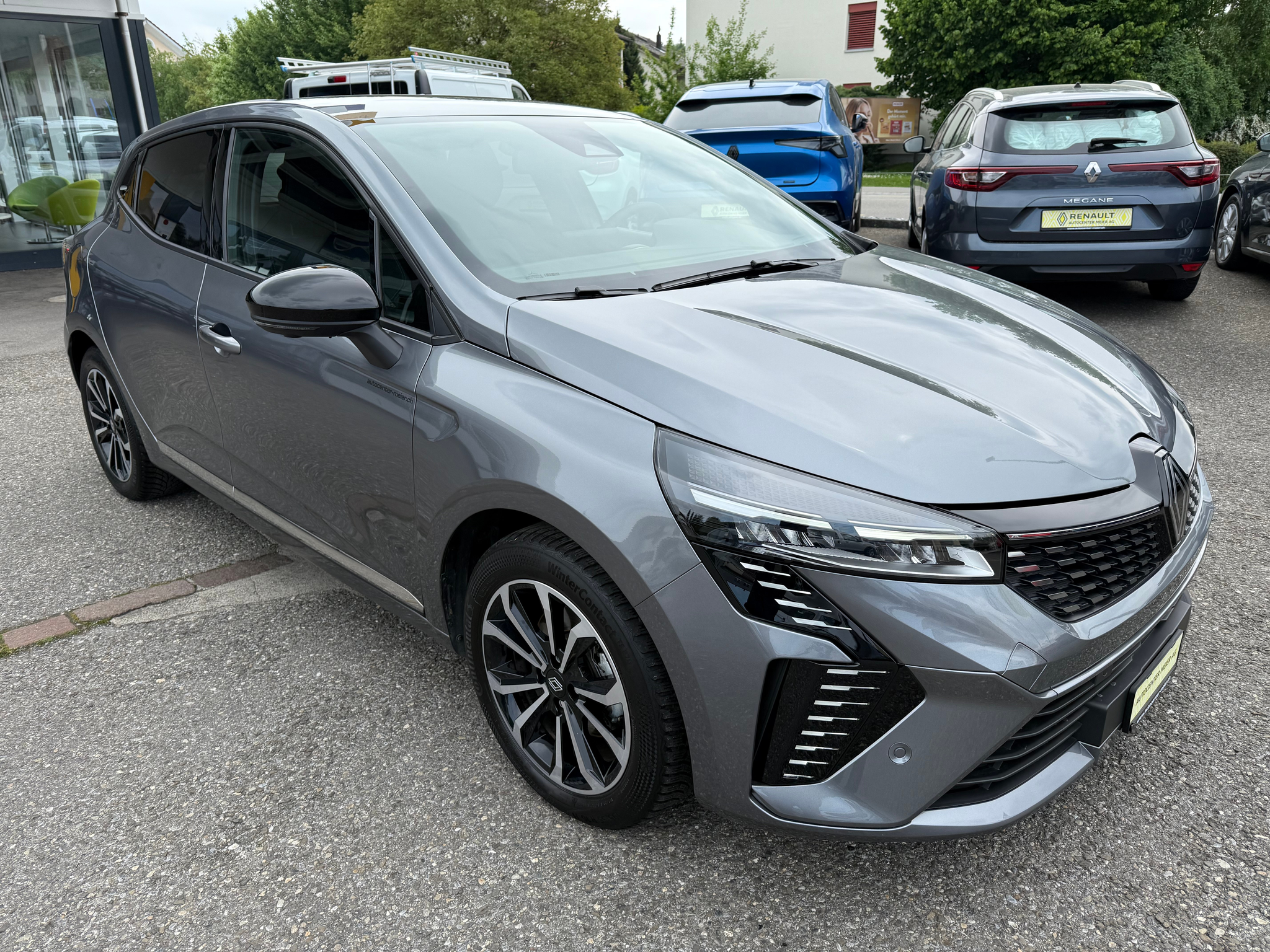 listing desktop thumbnail image 7