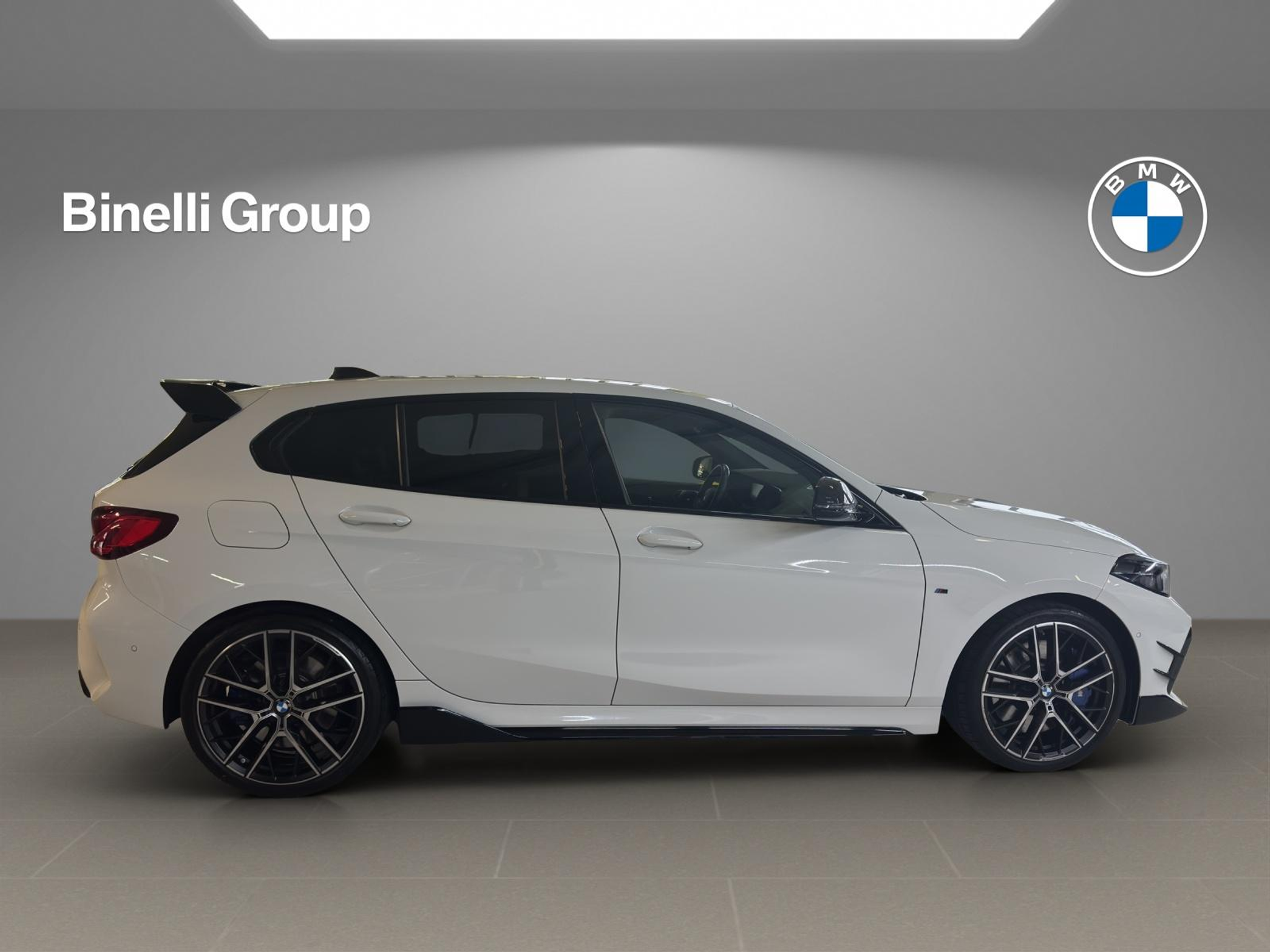 listing desktop thumbnail image 17