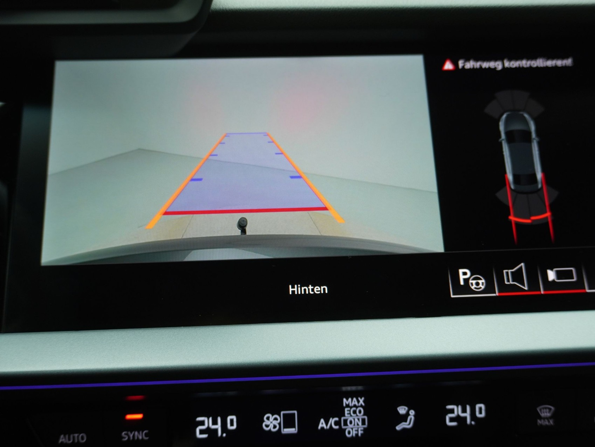 listing desktop thumbnail image 17