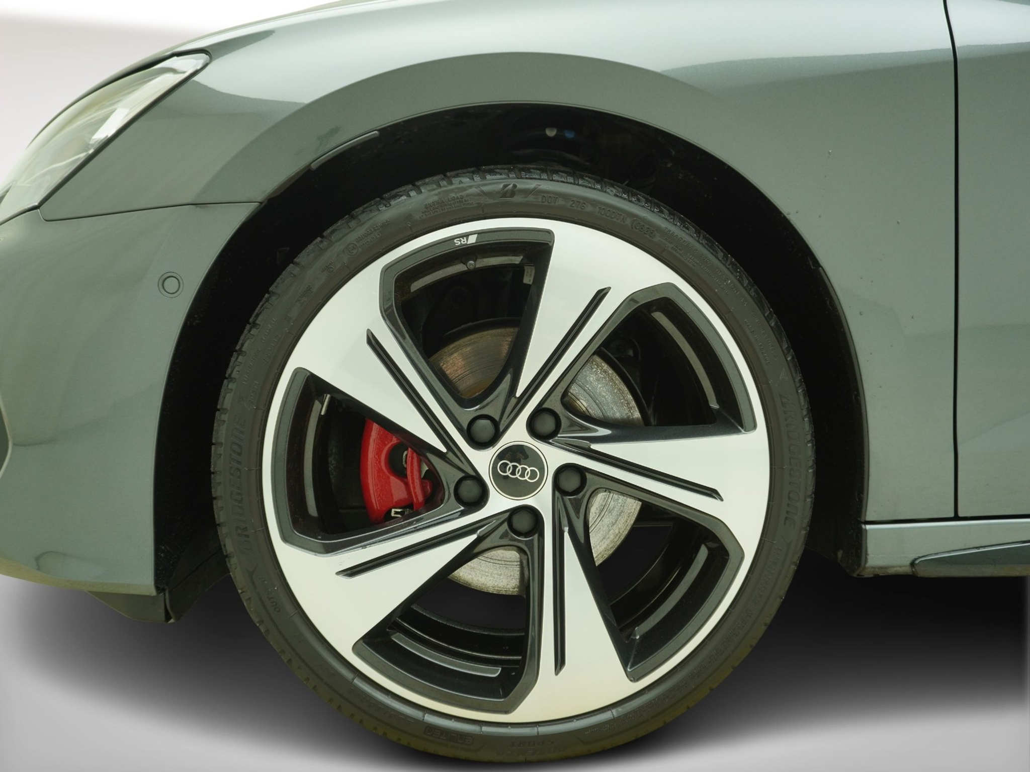 listing desktop thumbnail image 6