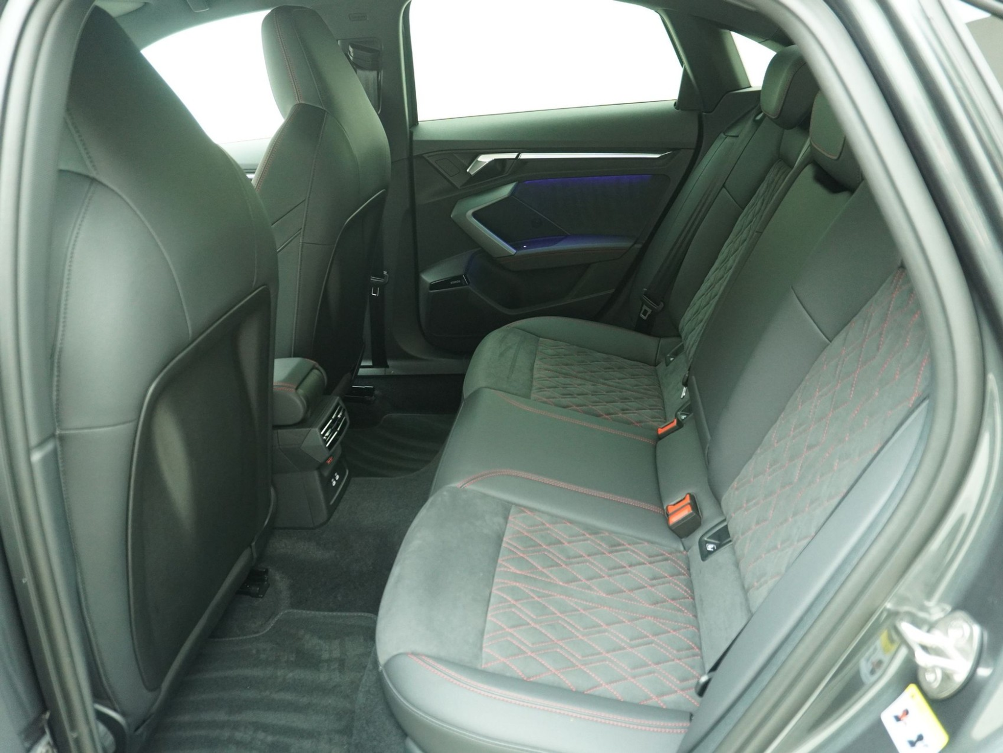 listing desktop thumbnail image 10