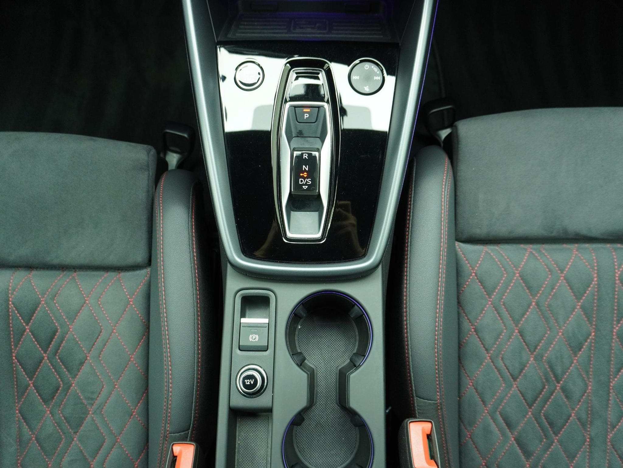 listing desktop thumbnail image 14