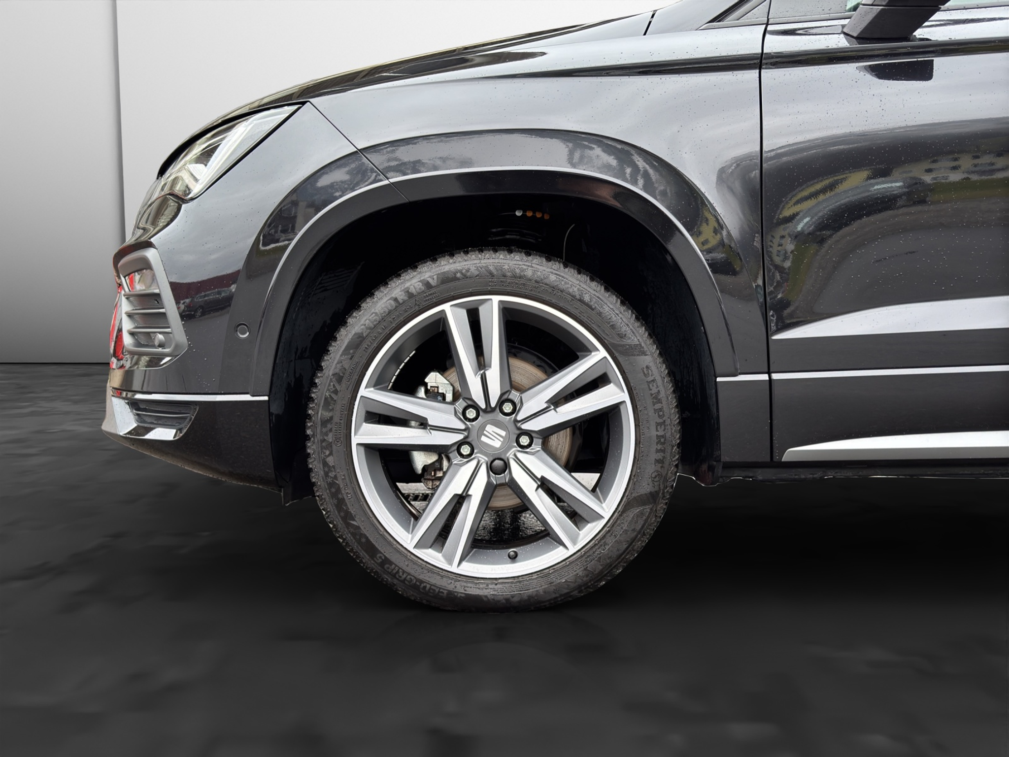 listing desktop thumbnail image 15