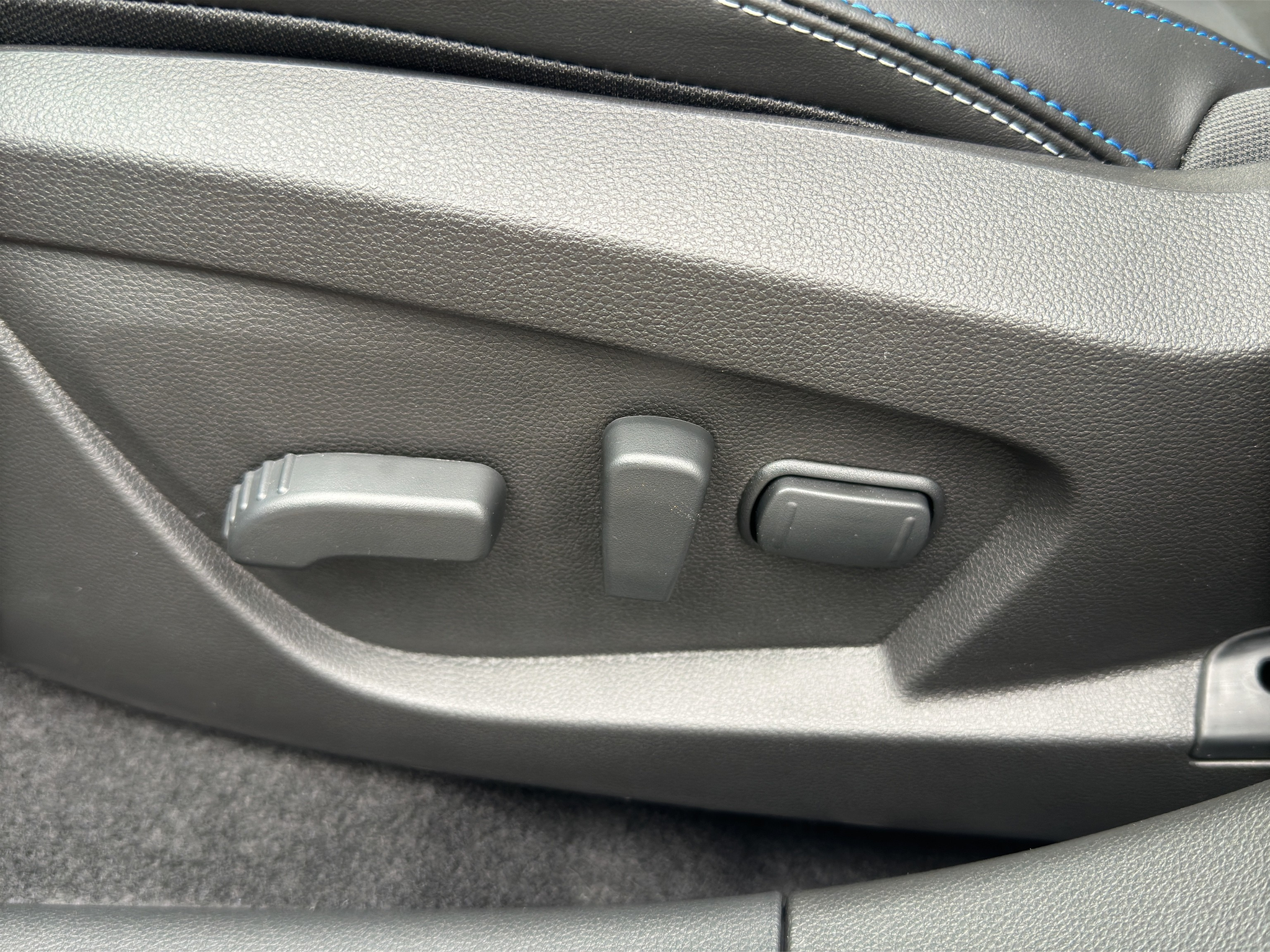 listing desktop thumbnail image 12