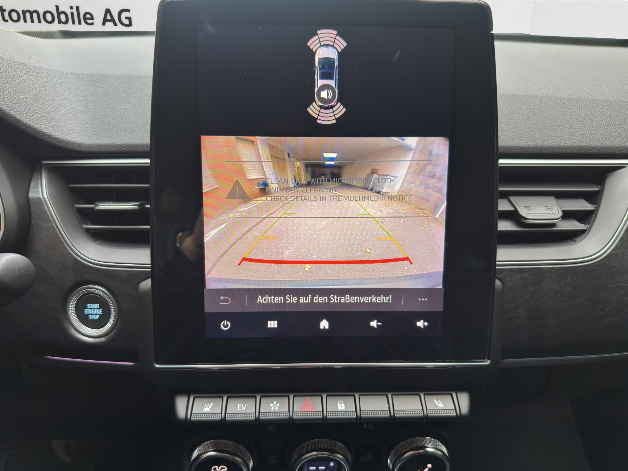 listing desktop thumbnail image 17