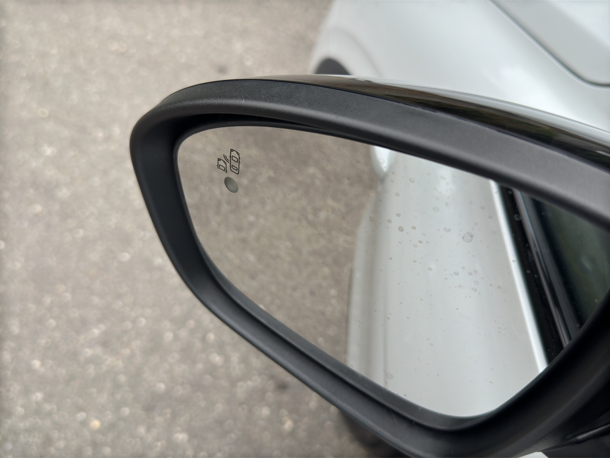 listing desktop thumbnail image 16