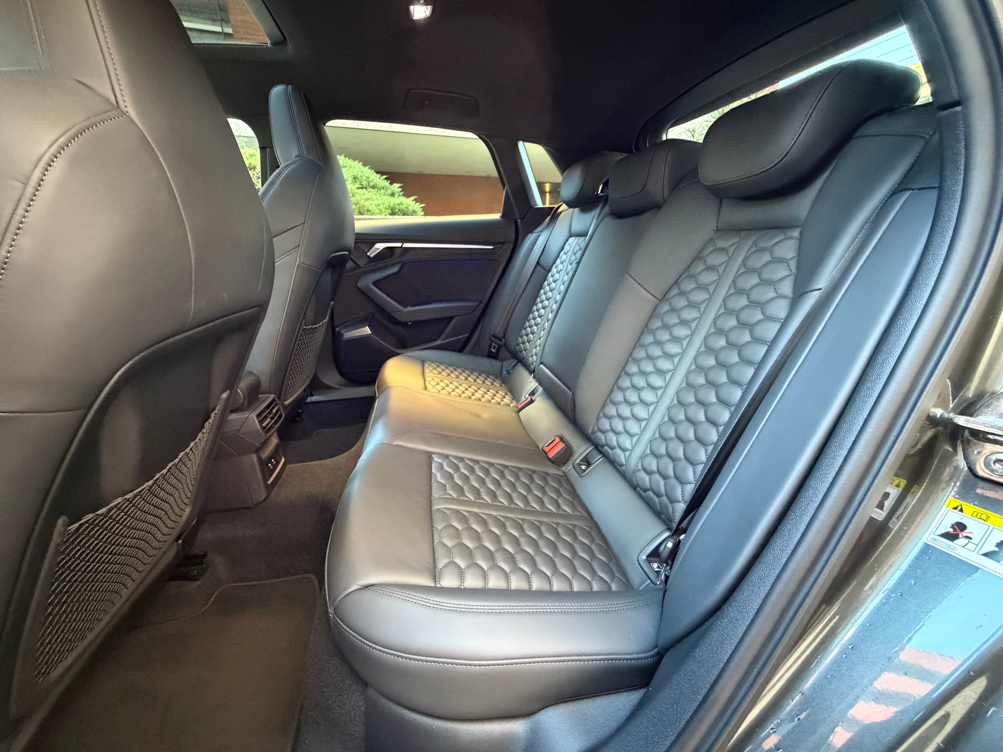 listing desktop thumbnail image 13