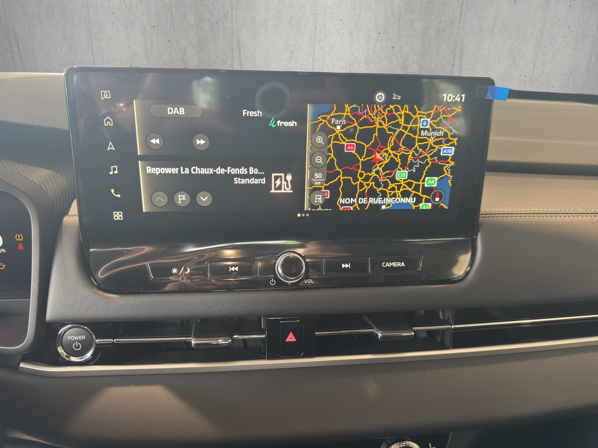 listing desktop thumbnail image 9