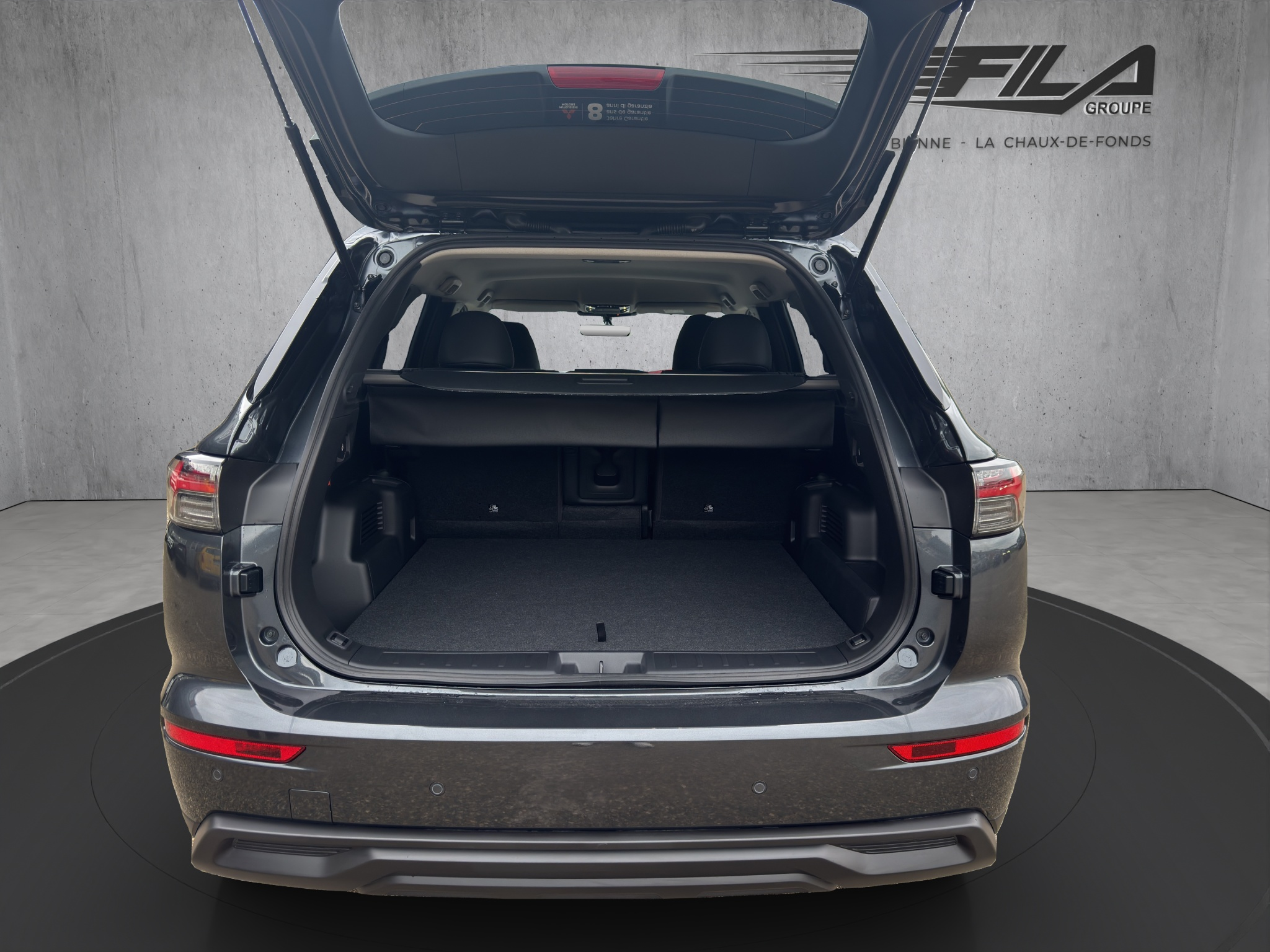 listing desktop thumbnail image 12