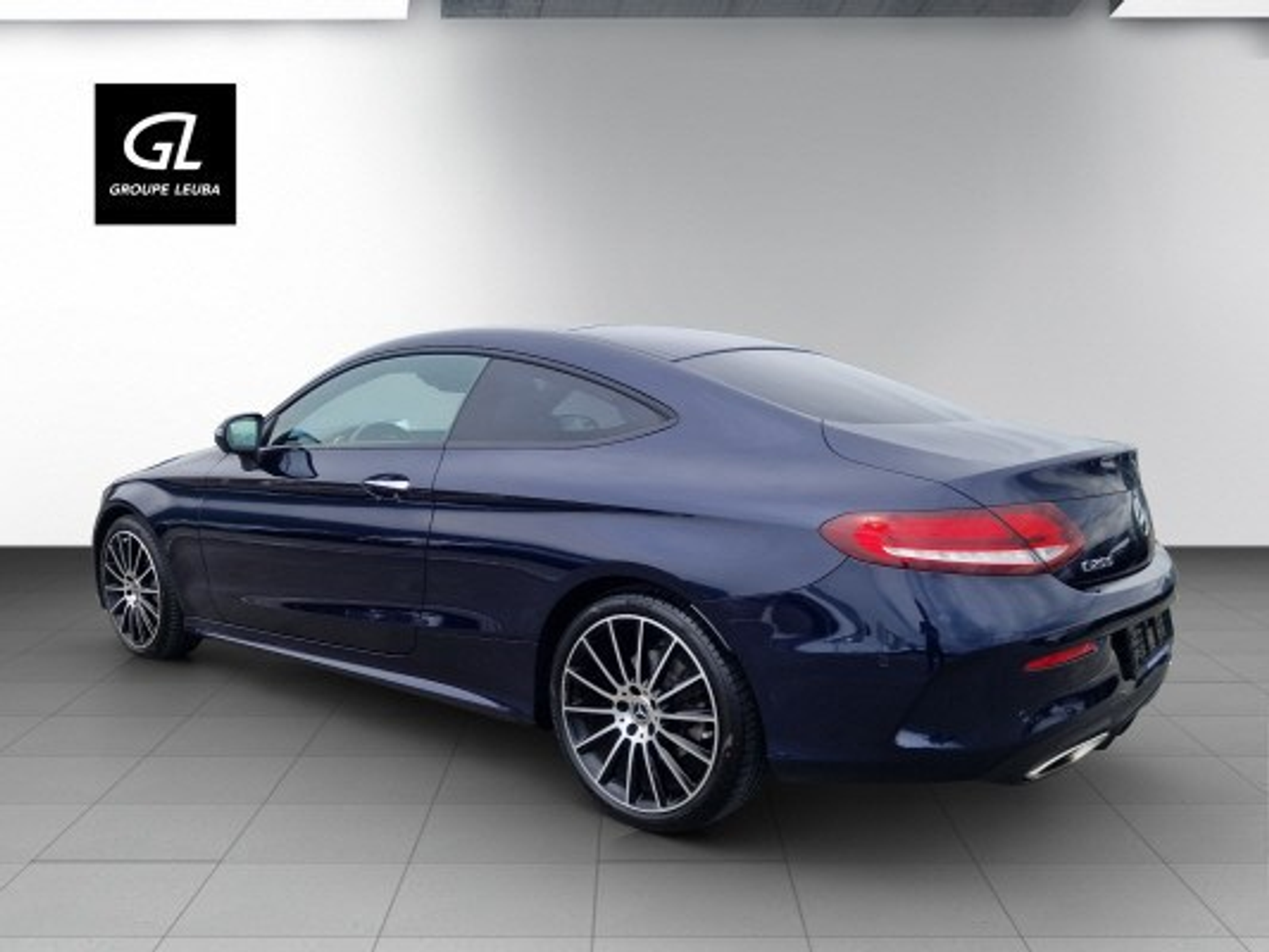 listing desktop thumbnail image 3