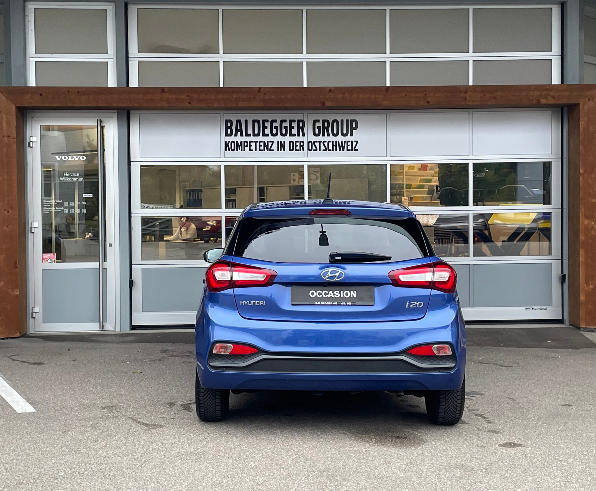 listing desktop thumbnail image 9