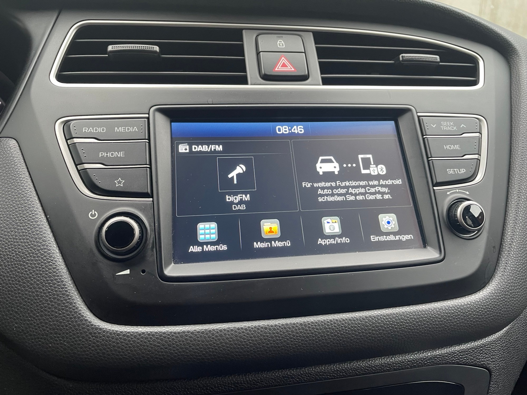 listing desktop thumbnail image 11