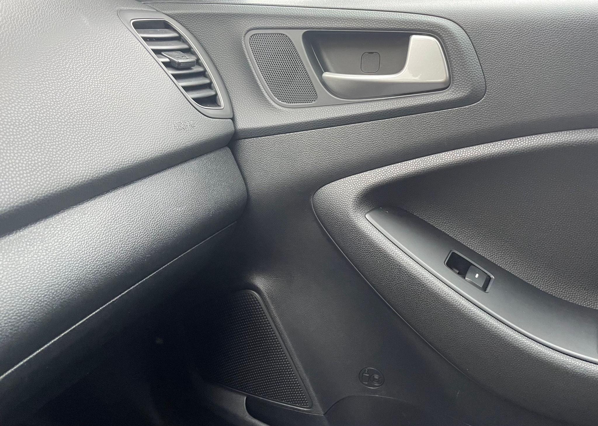 listing desktop thumbnail image 13