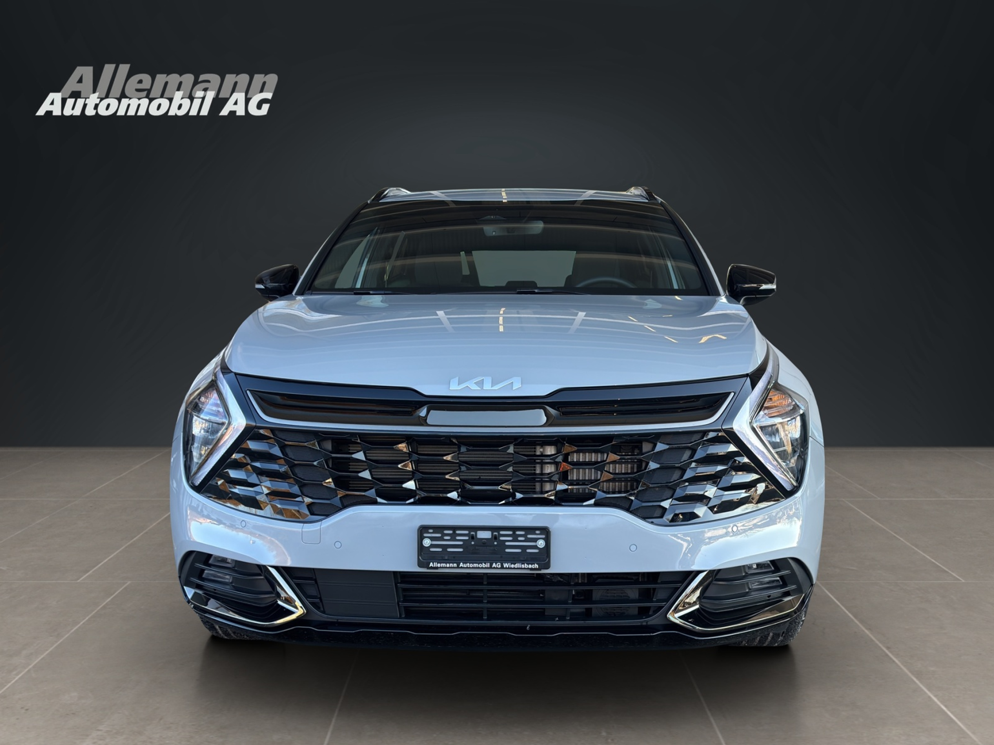 listing desktop thumbnail image 1