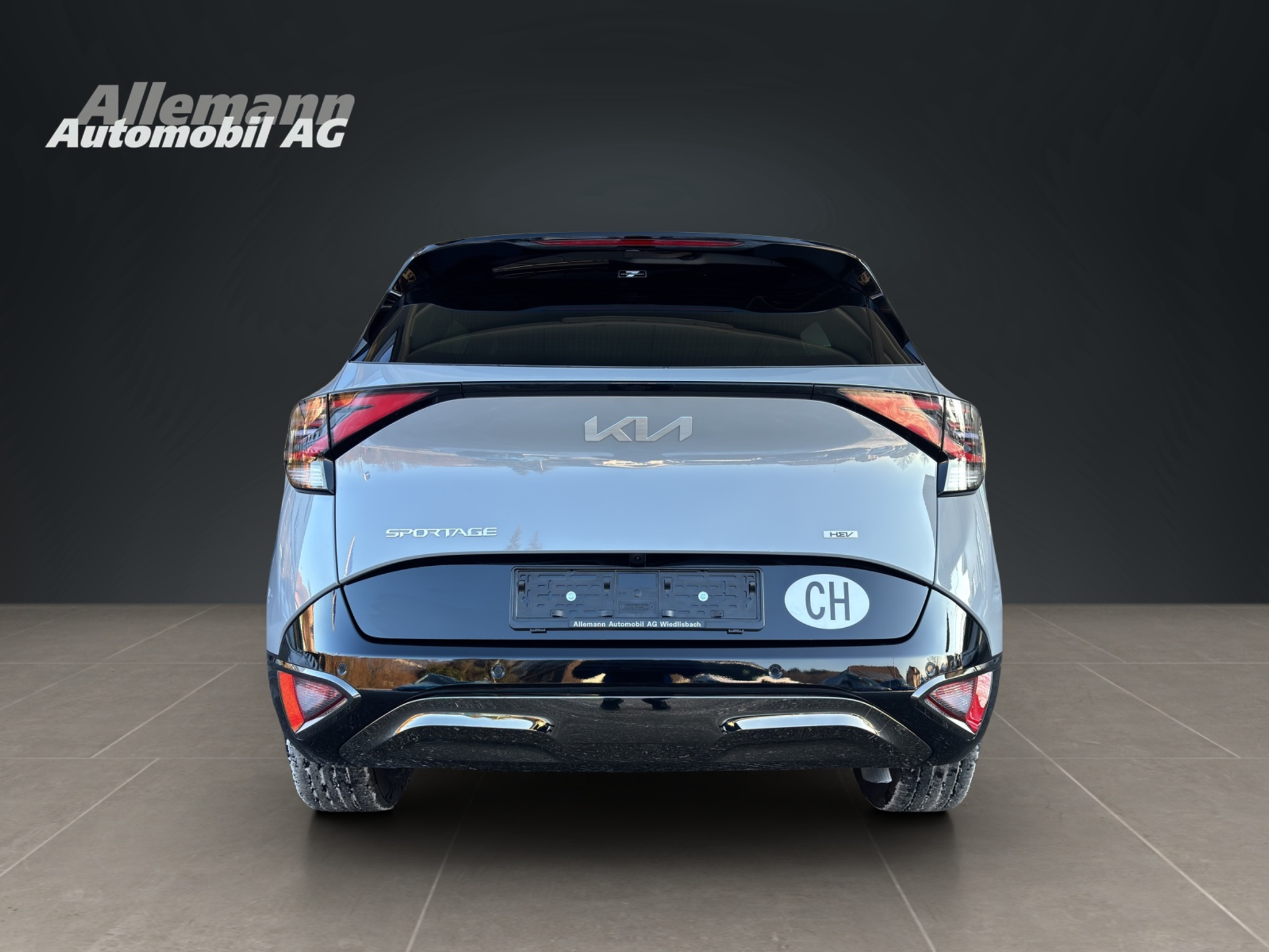 listing desktop thumbnail image 4