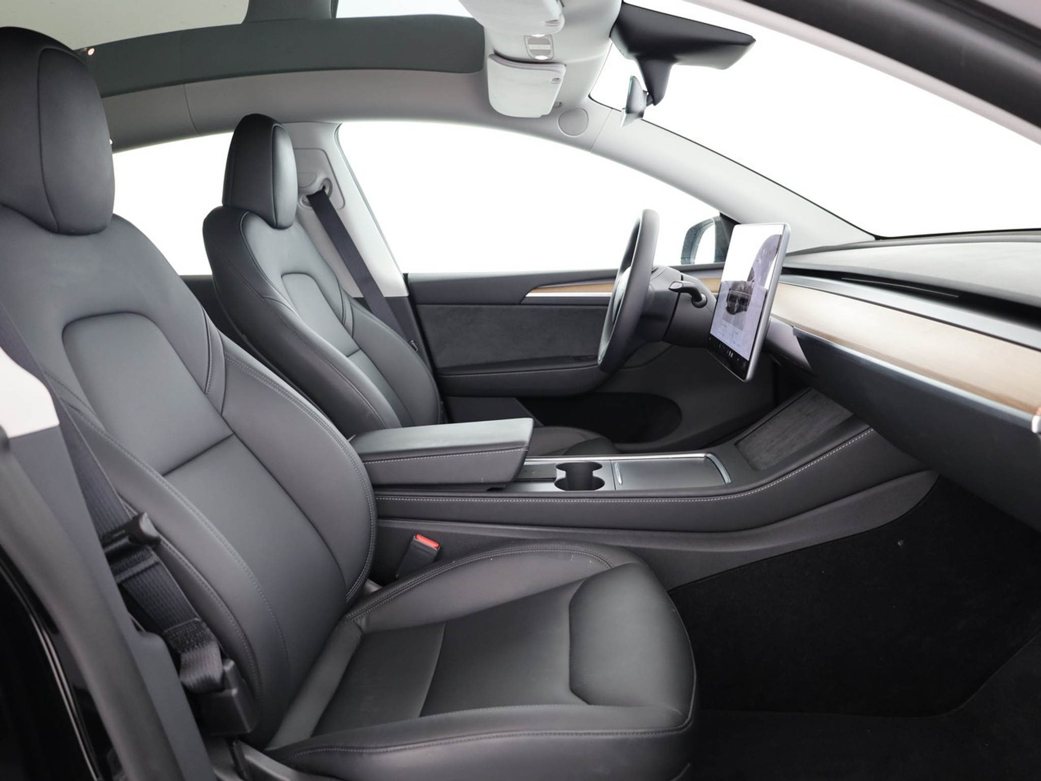 listing desktop thumbnail image 11