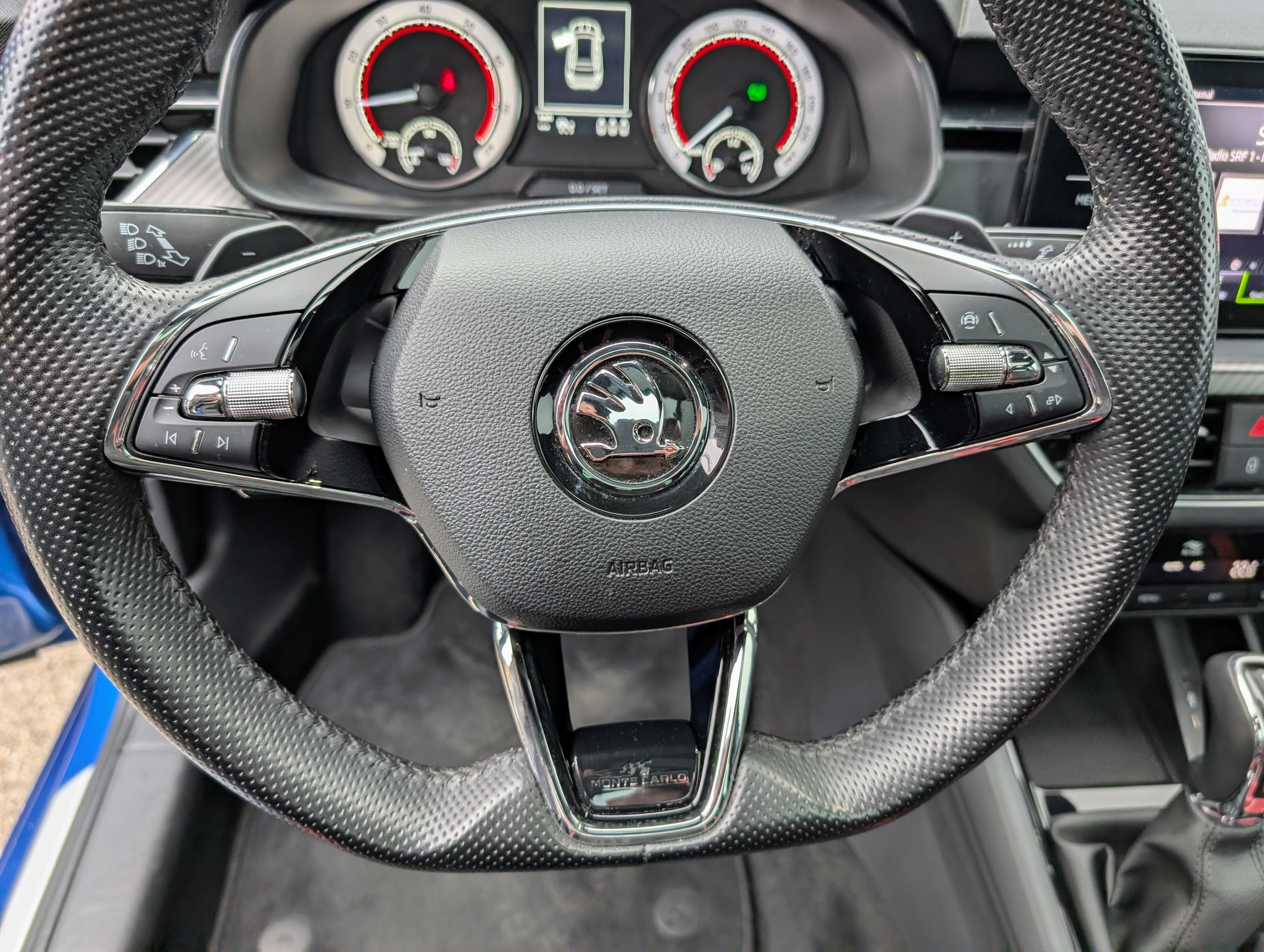 listing desktop thumbnail image 7