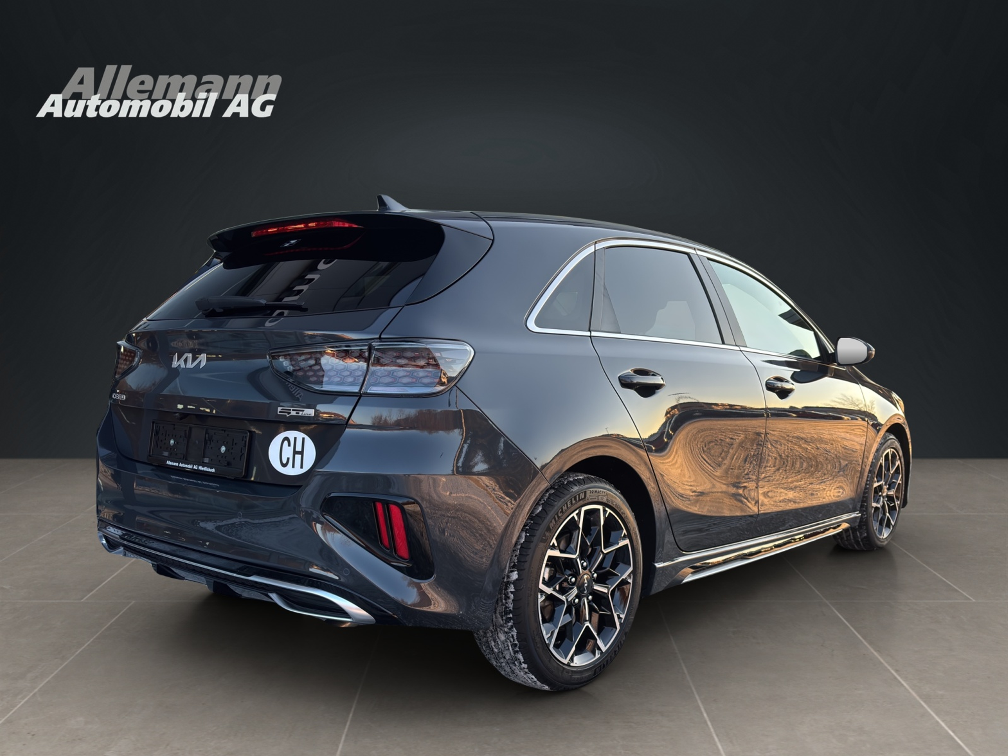 listing desktop thumbnail image 4