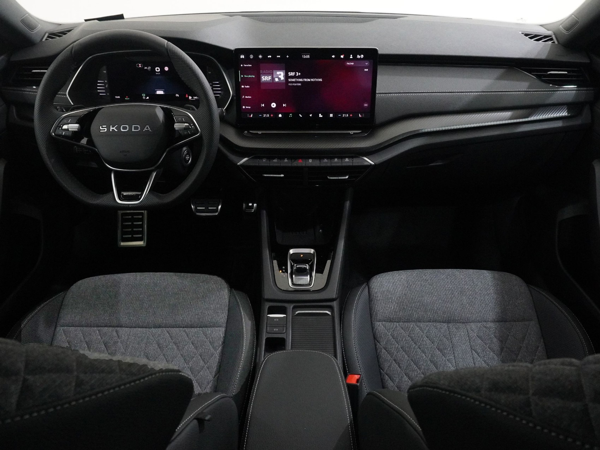 listing desktop thumbnail image 11