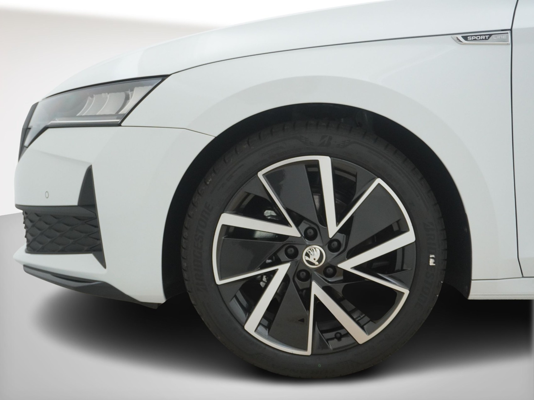 listing desktop thumbnail image 7