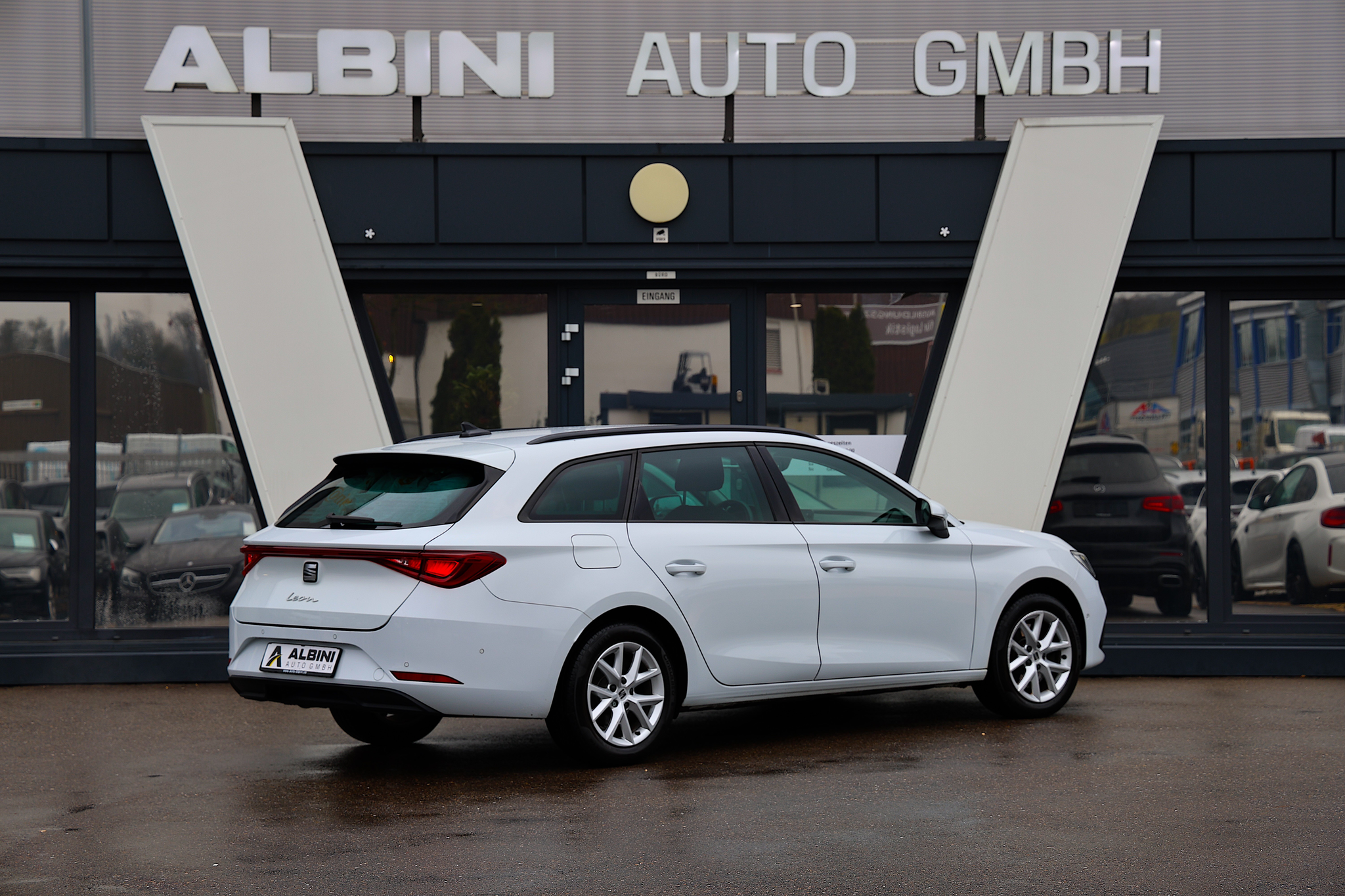 listing desktop thumbnail image 2