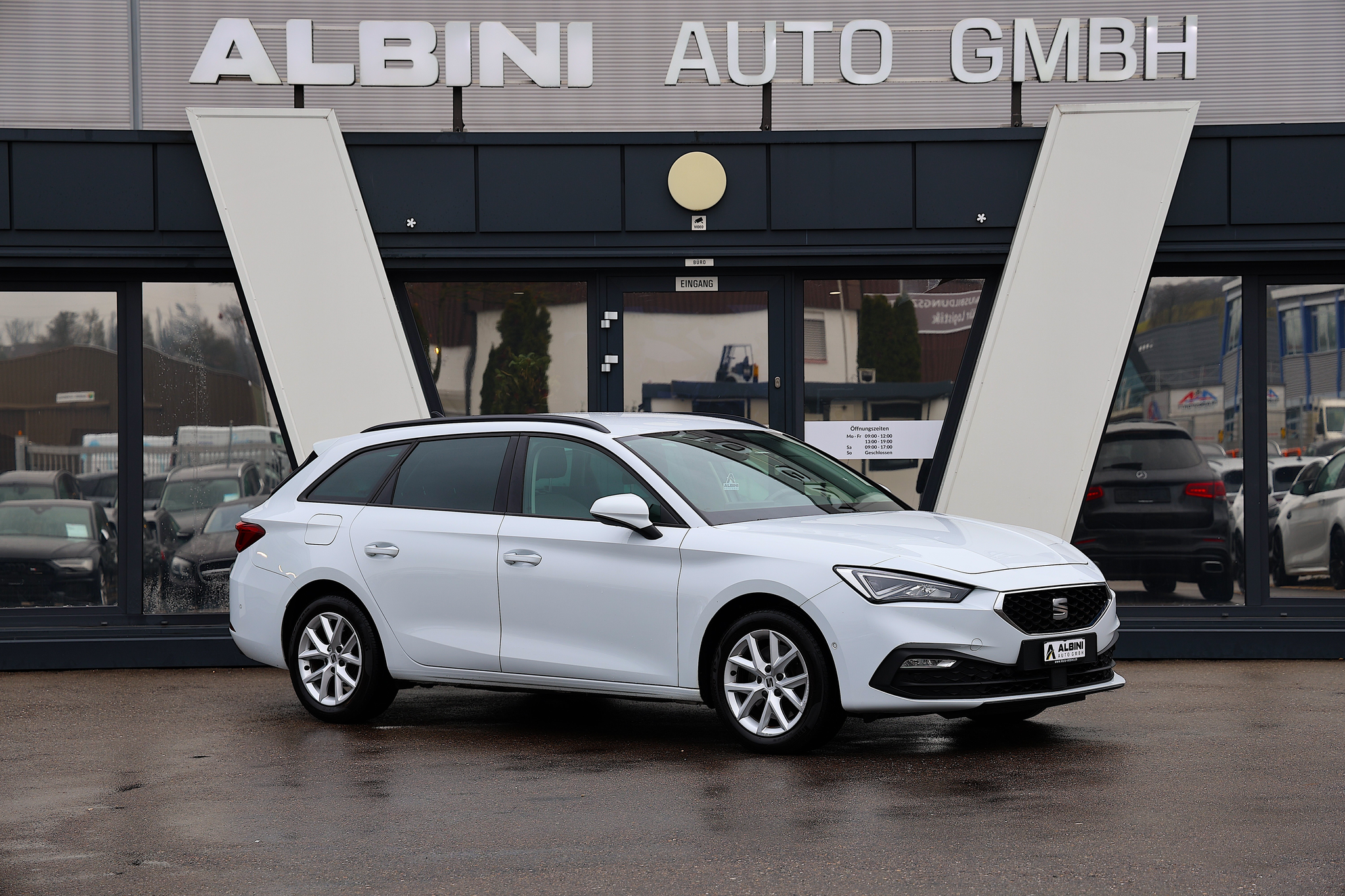 listing desktop thumbnail image 1