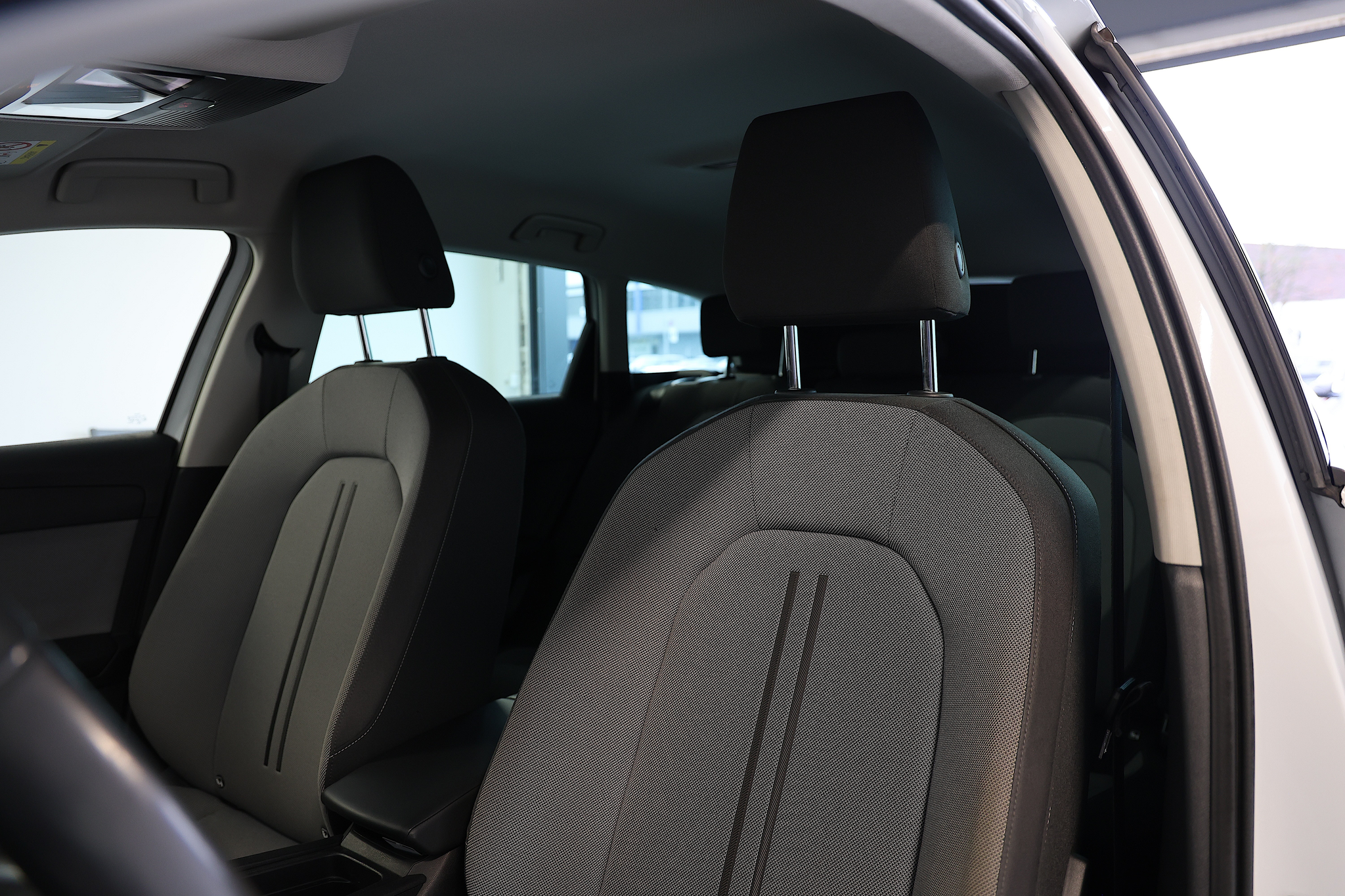 listing desktop thumbnail image 6