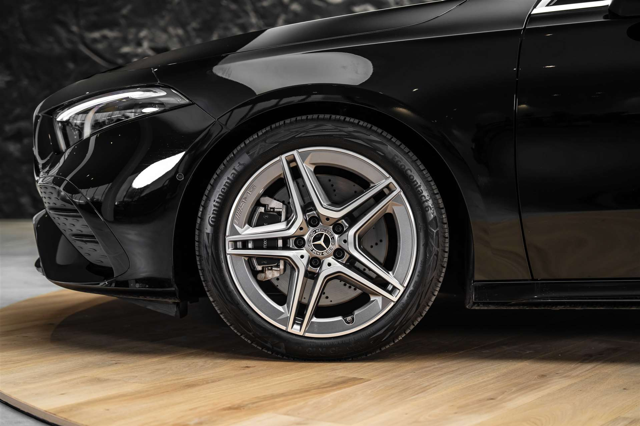 listing desktop thumbnail image 18